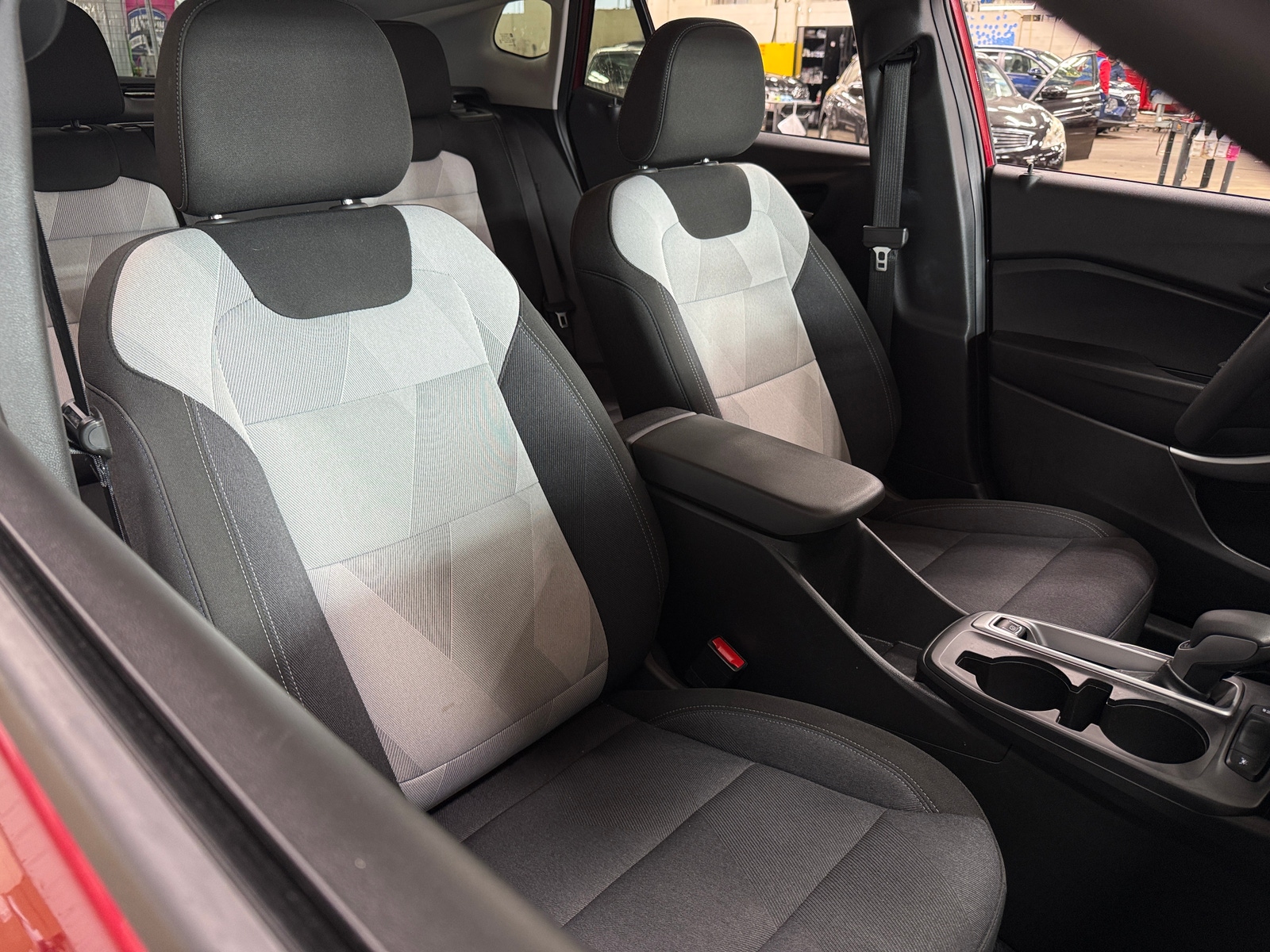 Thumbnail: 2025 Chevrolet Trax - 2