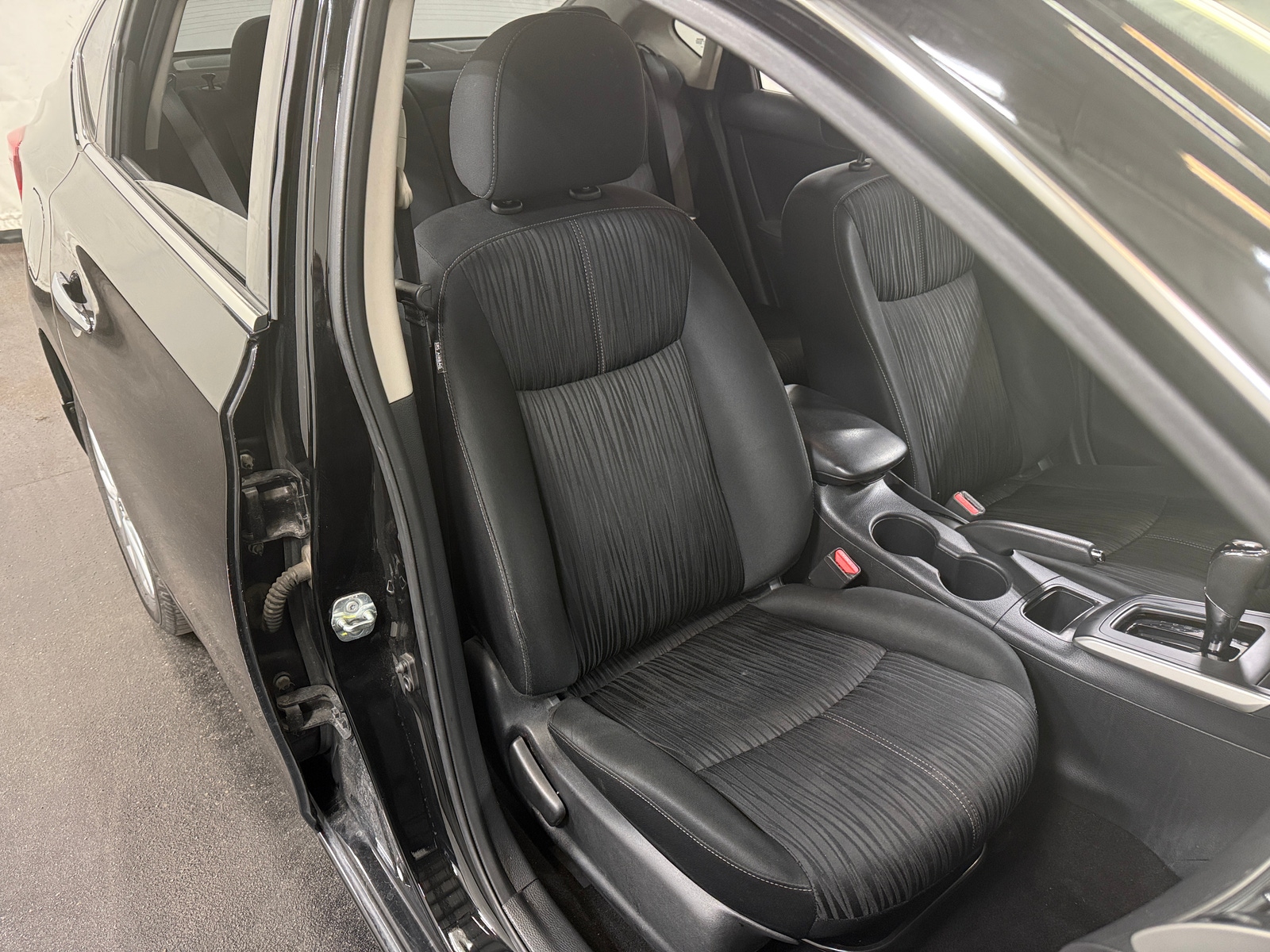 Thumbnail: 2018 Nissan Sentra - 2