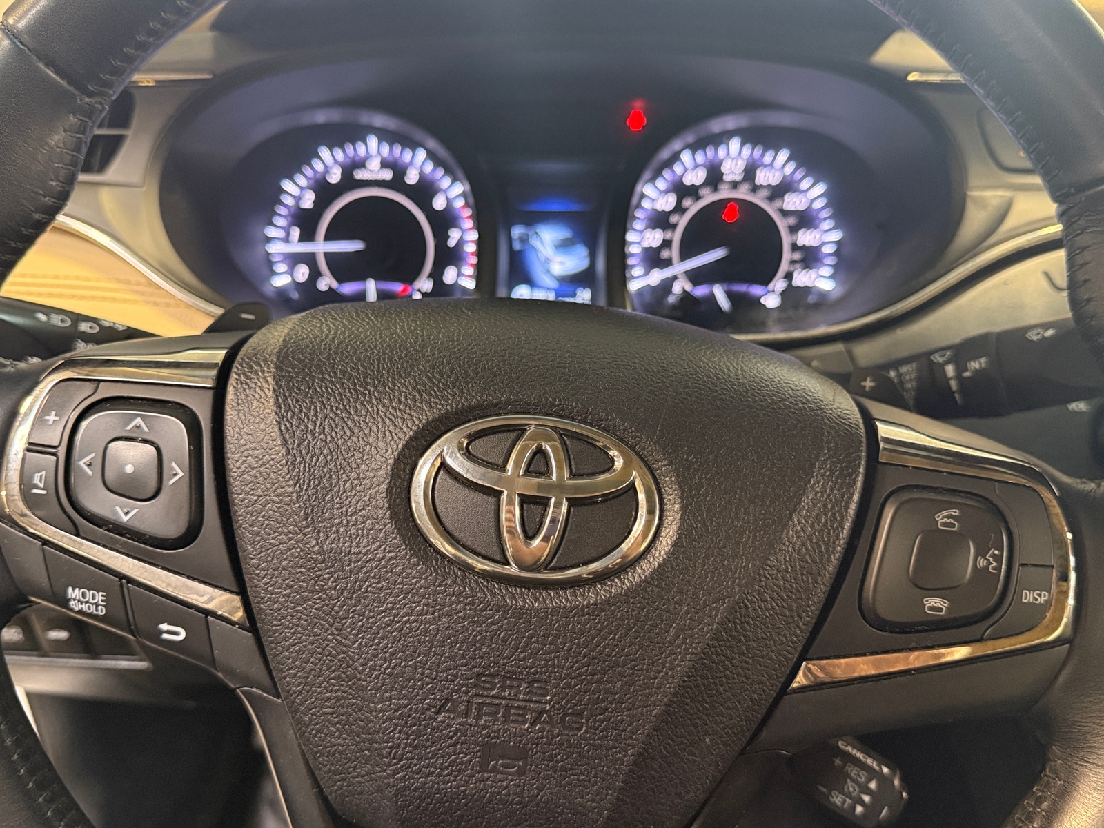 Thumbnail: 2016 Toyota Avalon - 4