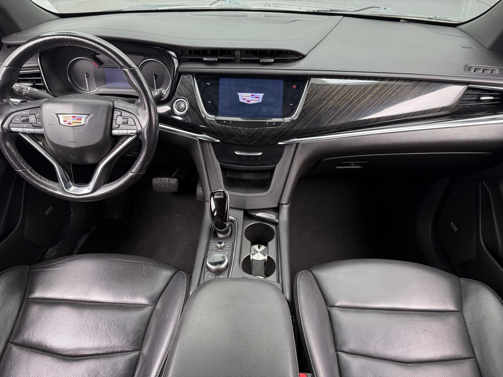 Thumbnail: 2022 Cadillac XT6 - 2