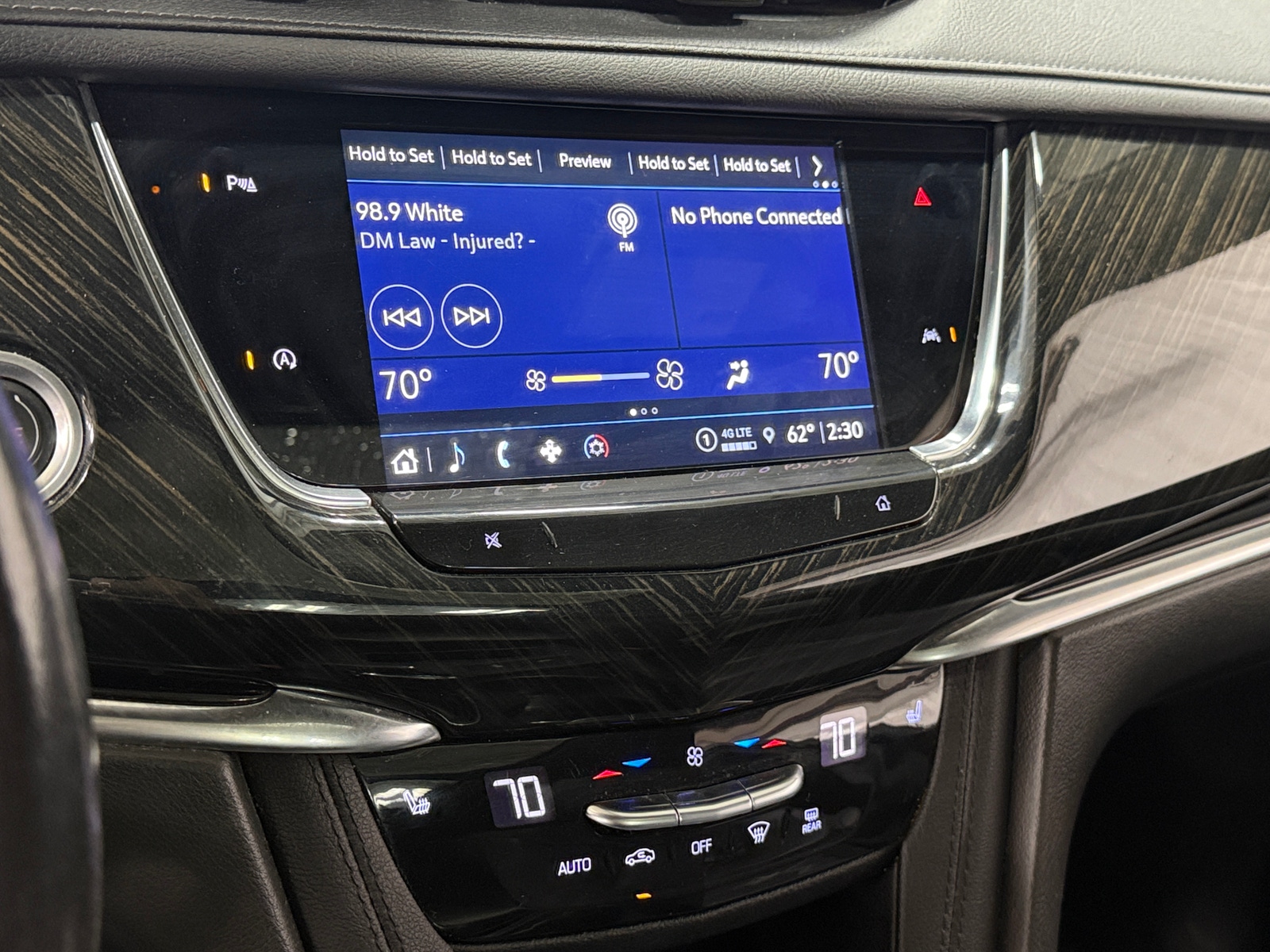 Thumbnail: 2022 Cadillac XT6 - 3