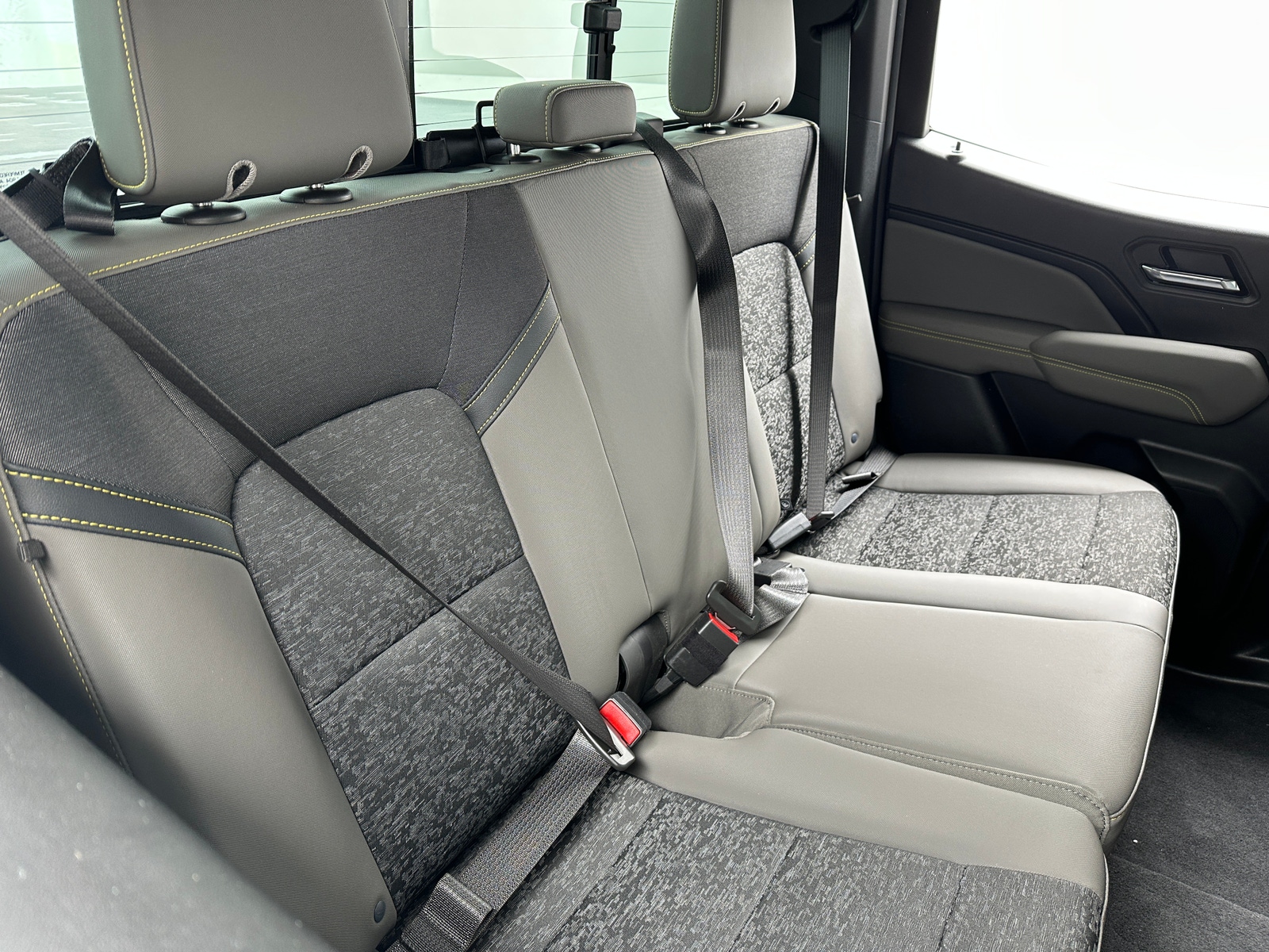 Thumbnail: 2024 Chevrolet Colorado - 6