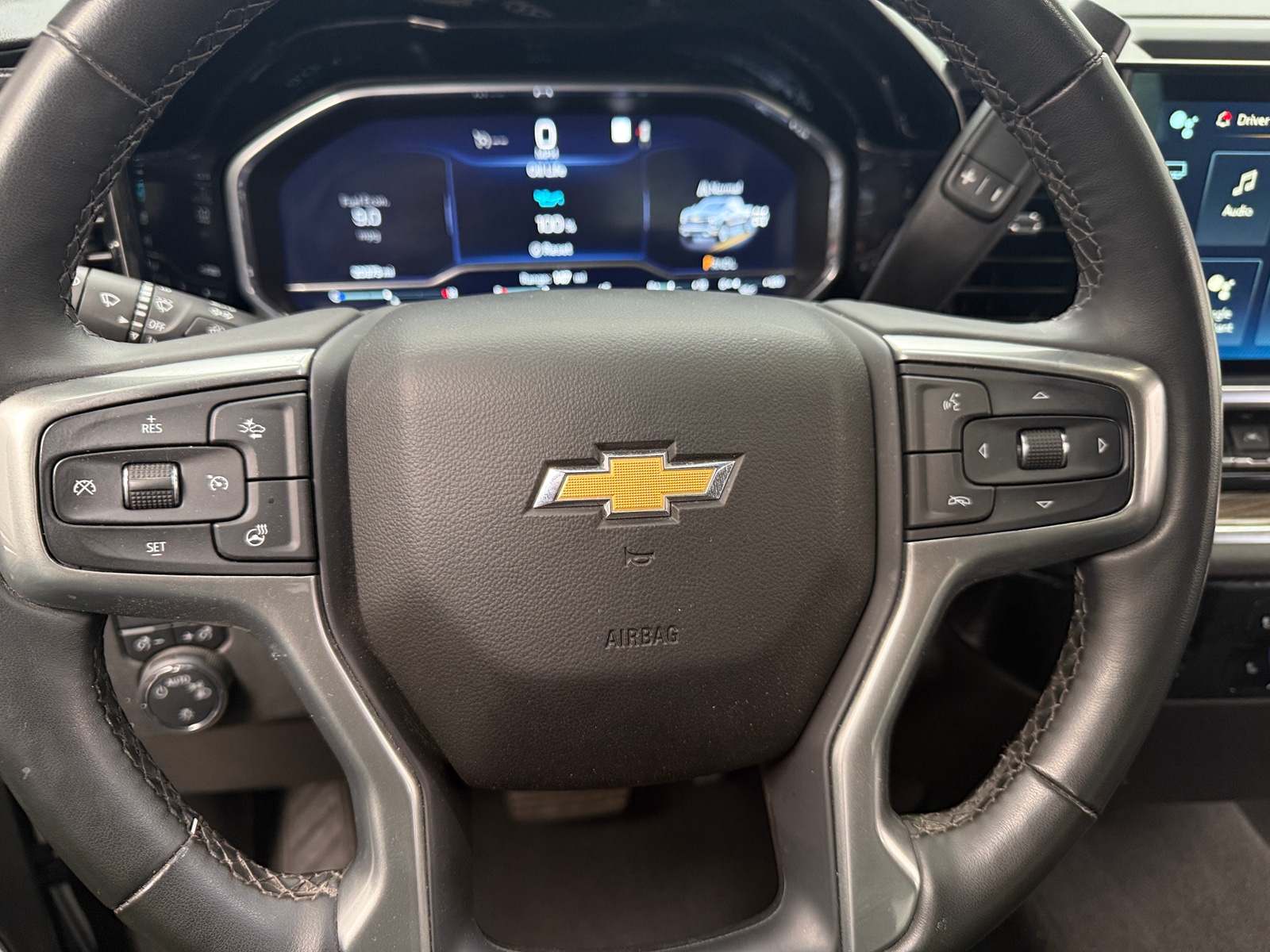 Thumbnail: 2023 Chevrolet Silverado 1500 - 5