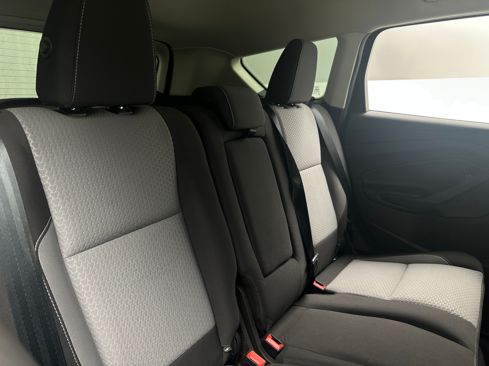 Thumbnail: 2019 Ford Escape - 6