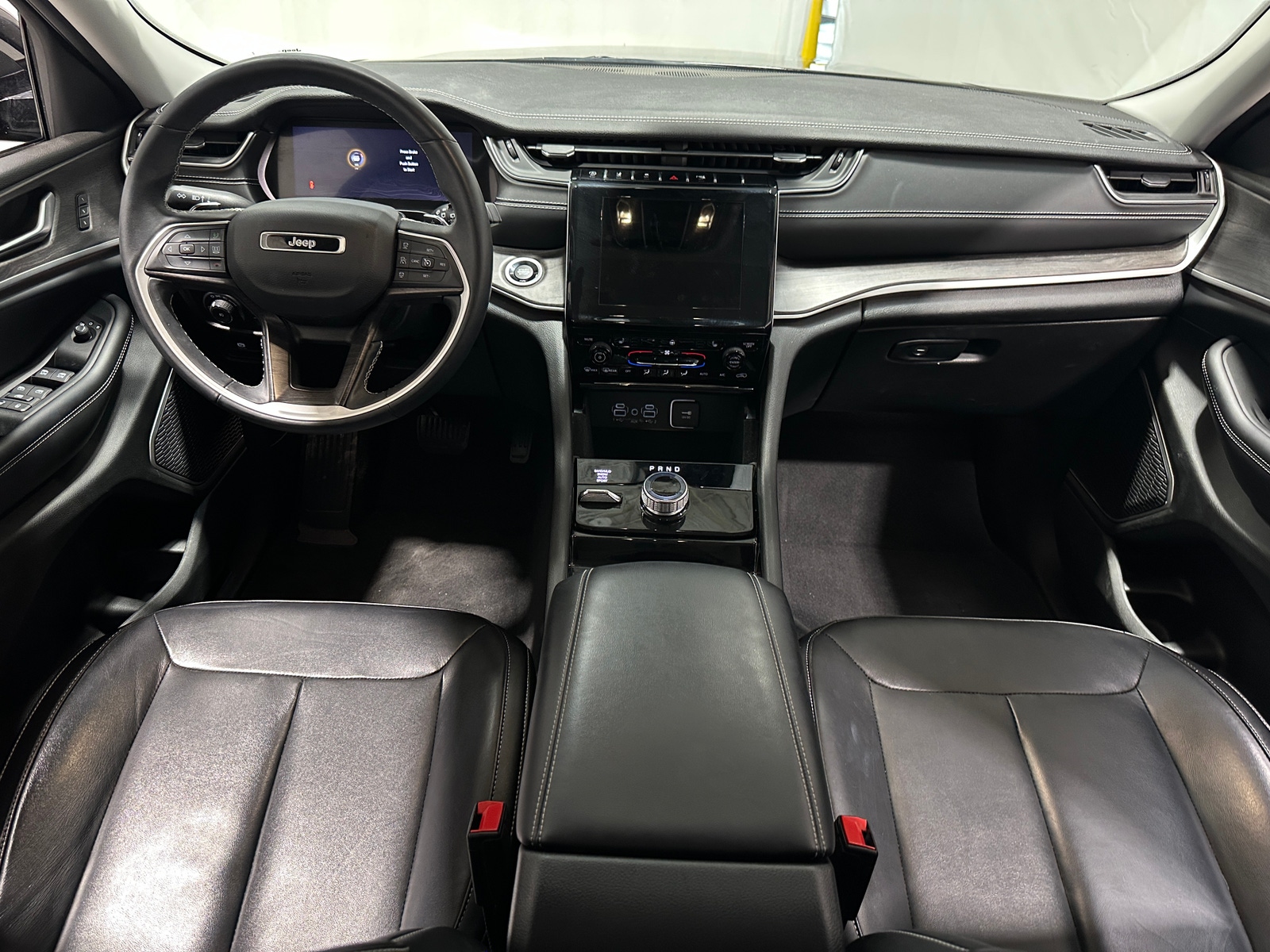 Thumbnail: 2022 Jeep Grand Cherokee L - 2