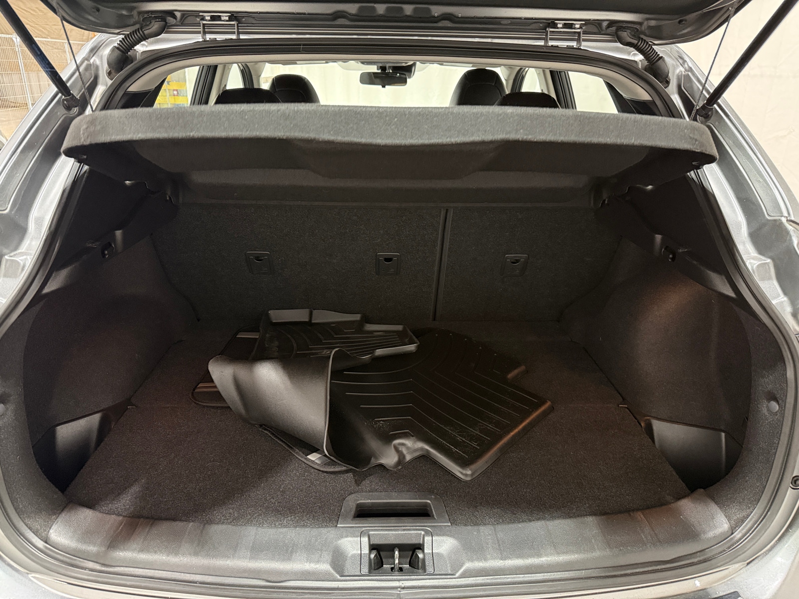 Thumbnail: 2017 Nissan Rogue Sport - 6