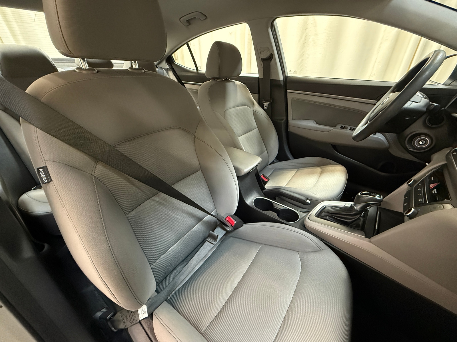 Thumbnail: 2017 Hyundai Elantra - 2