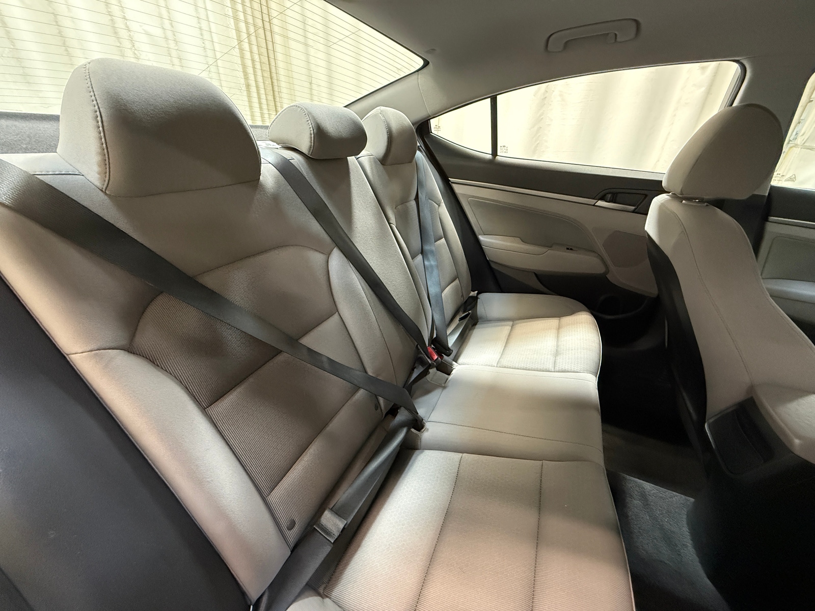 Thumbnail: 2017 Hyundai Elantra - 6