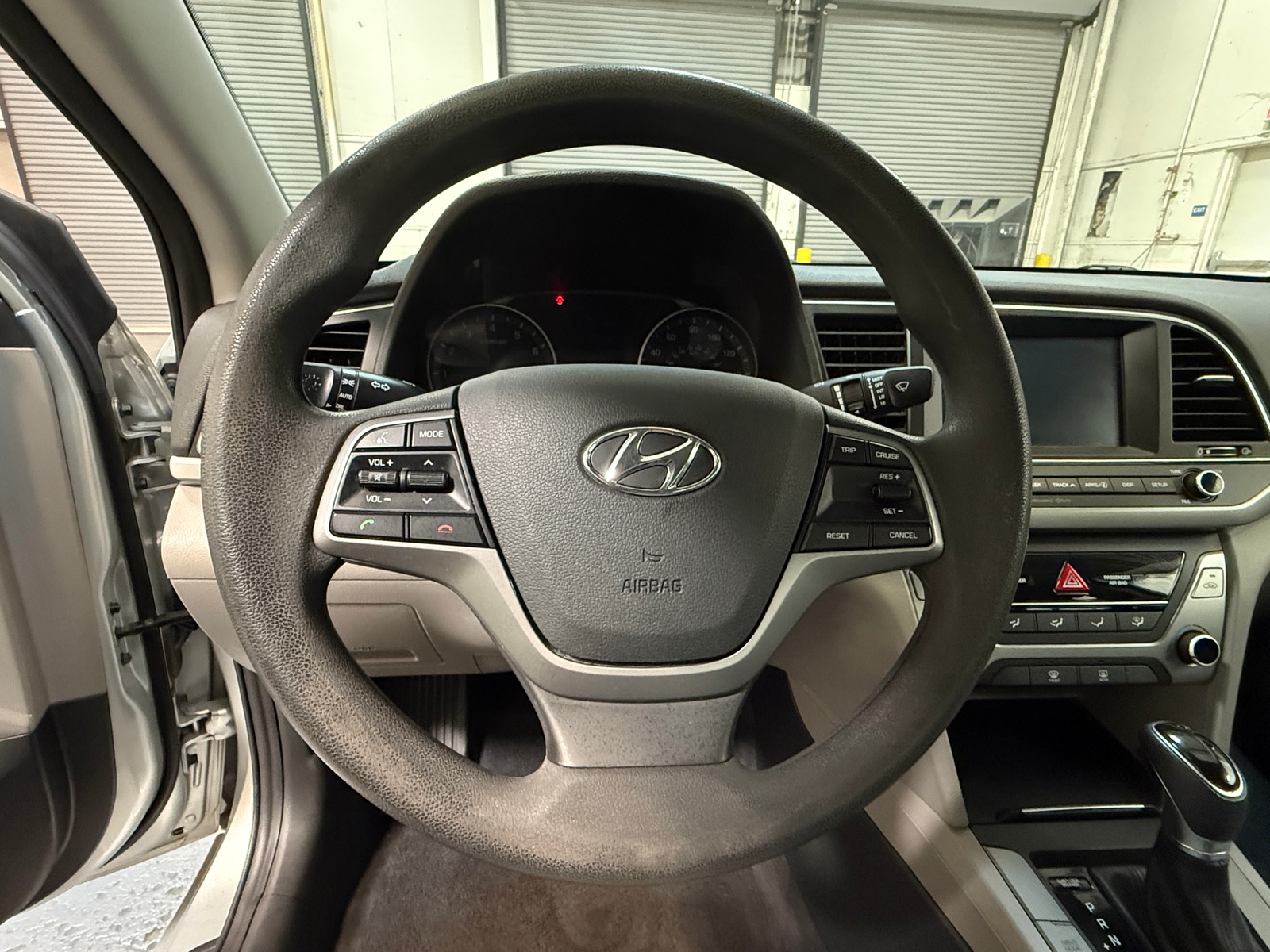 Thumbnail: 2017 Hyundai Elantra - 5