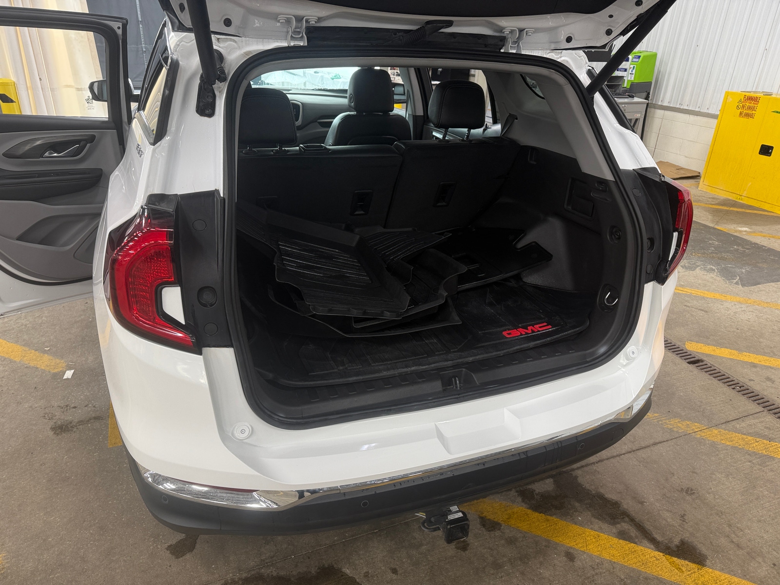 Thumbnail: 2024 GMC Terrain - 6