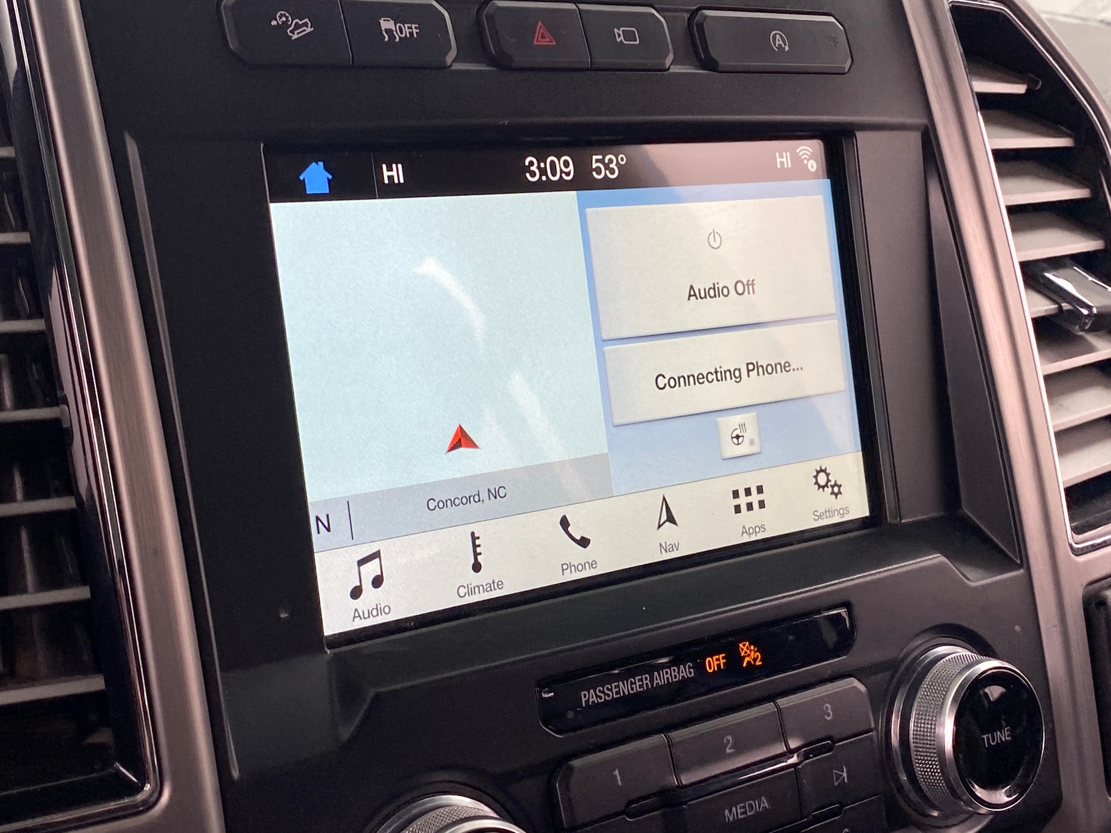 Thumbnail: 2018 Ford Econoline - 3