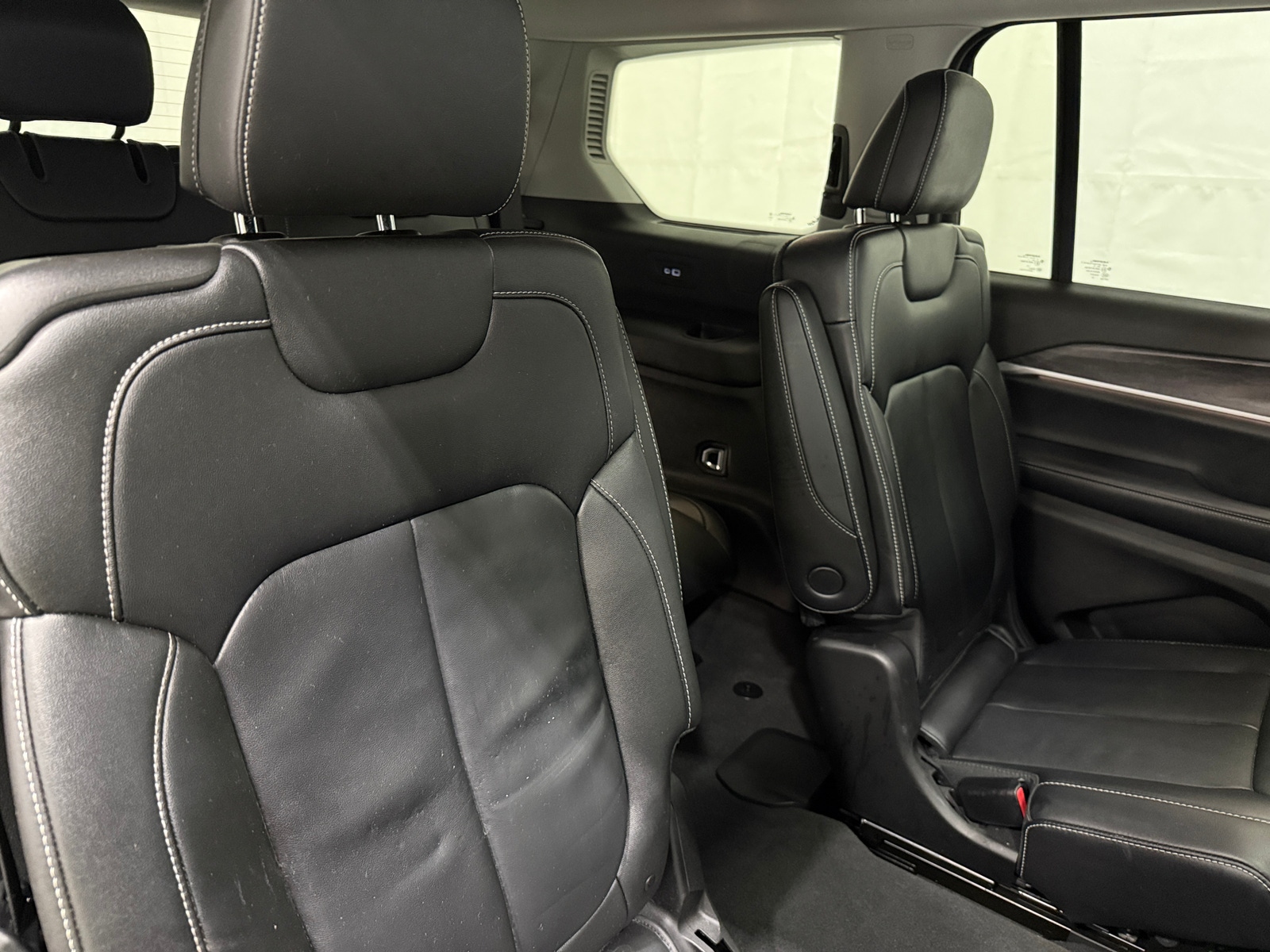 Thumbnail: 2022 Jeep Grand Cherokee L - 5