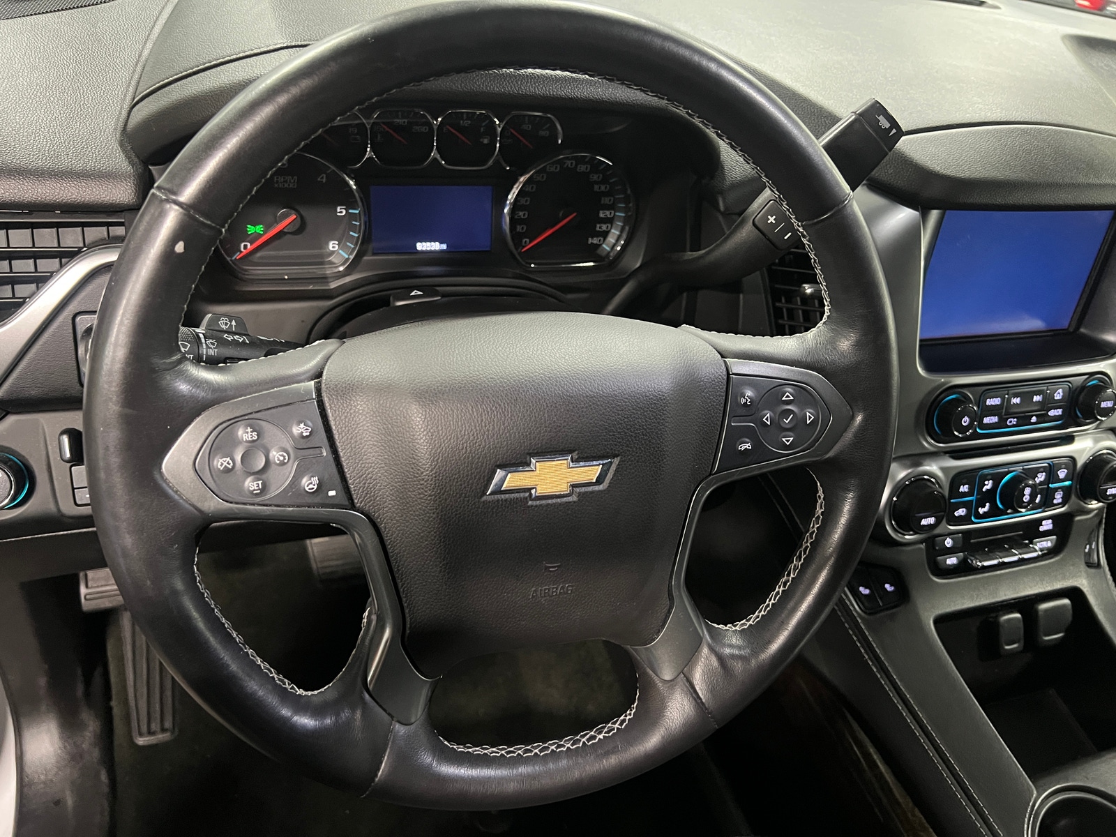 Thumbnail: 2017 Chevrolet Suburban - 4