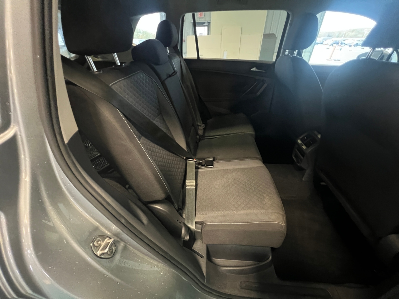 Thumbnail: 2021 Volkswagen Tiguan - 6