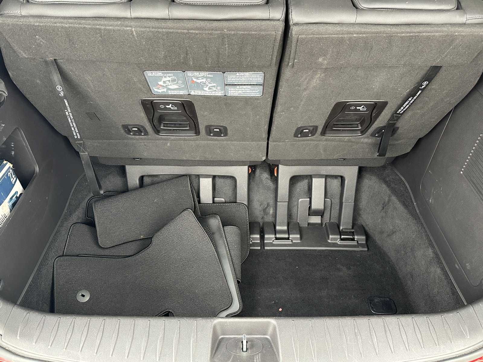 Thumbnail: 2023 Kia Carnival - 6