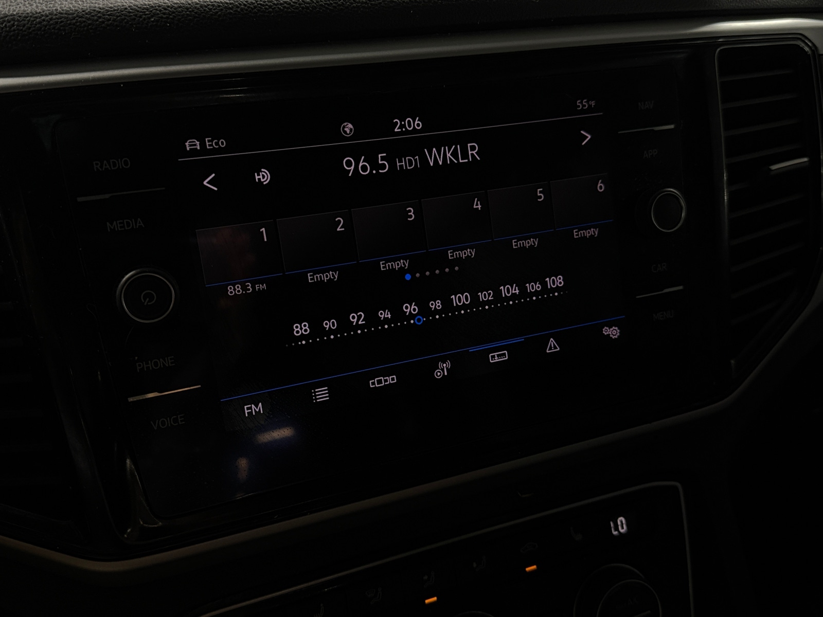 Thumbnail: 2021 Volkswagen Atlas - 3