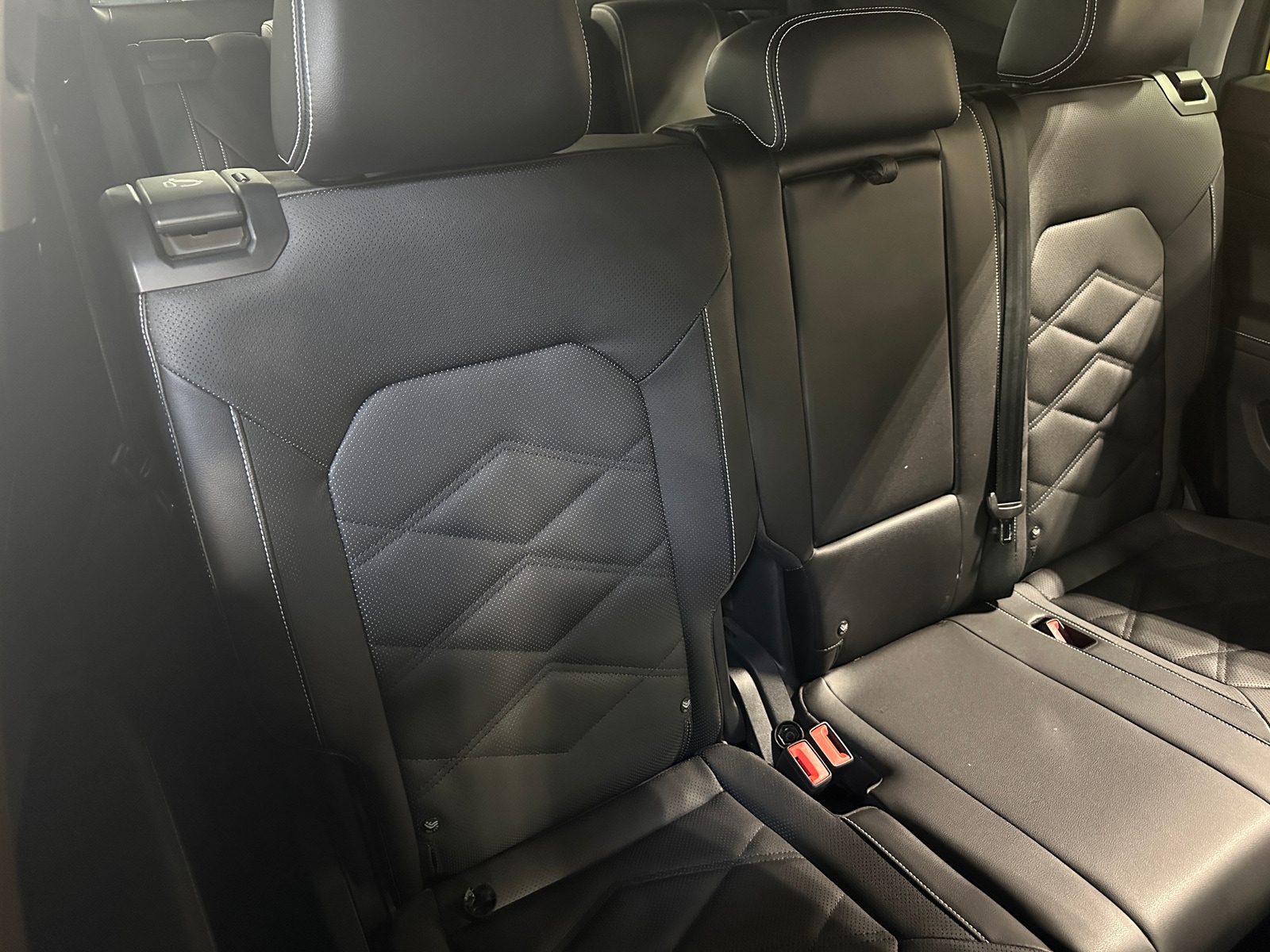 Thumbnail: 2024 Volkswagen Atlas - 5