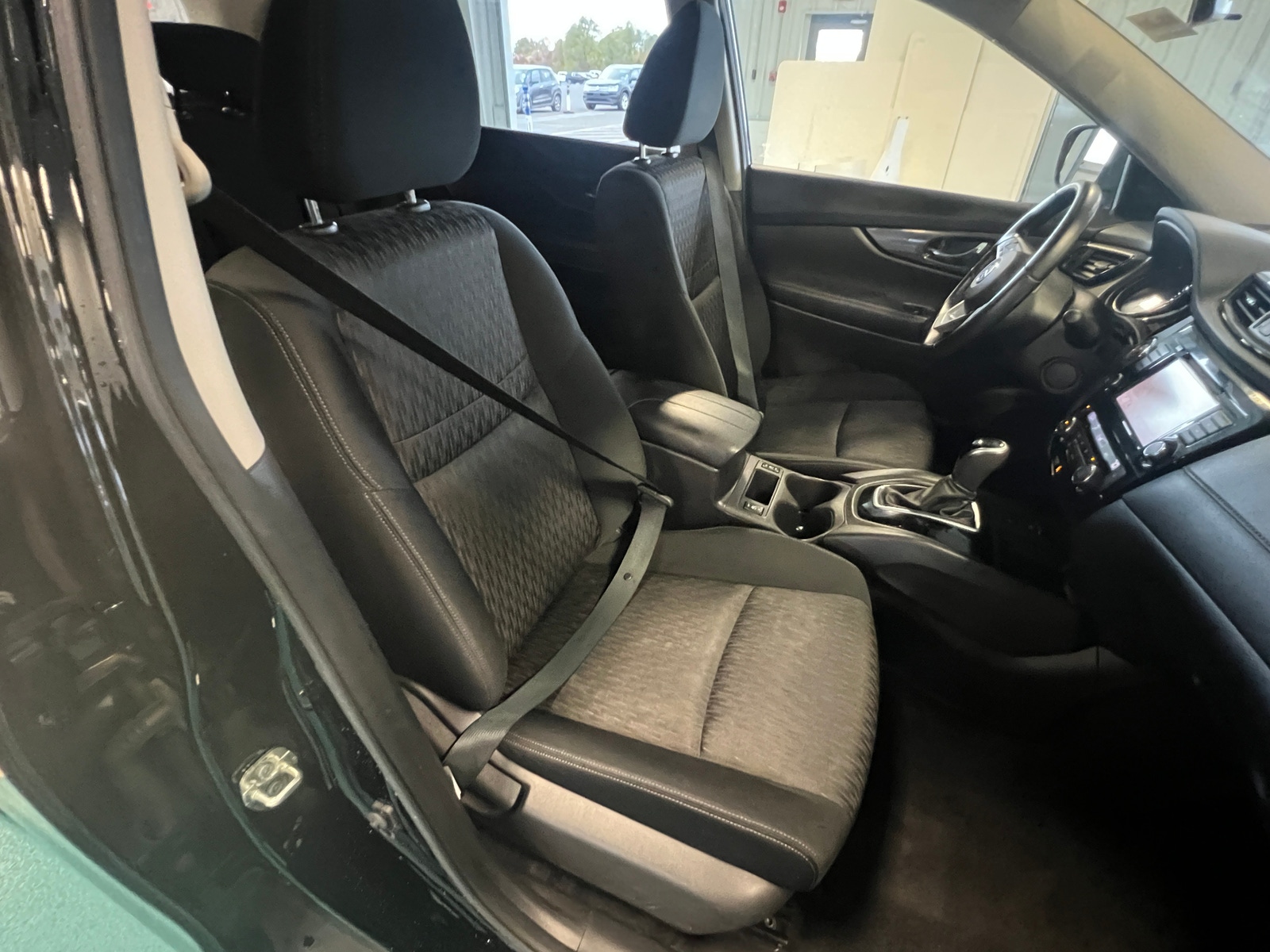 Thumbnail: 2020 Nissan Rogue - 2