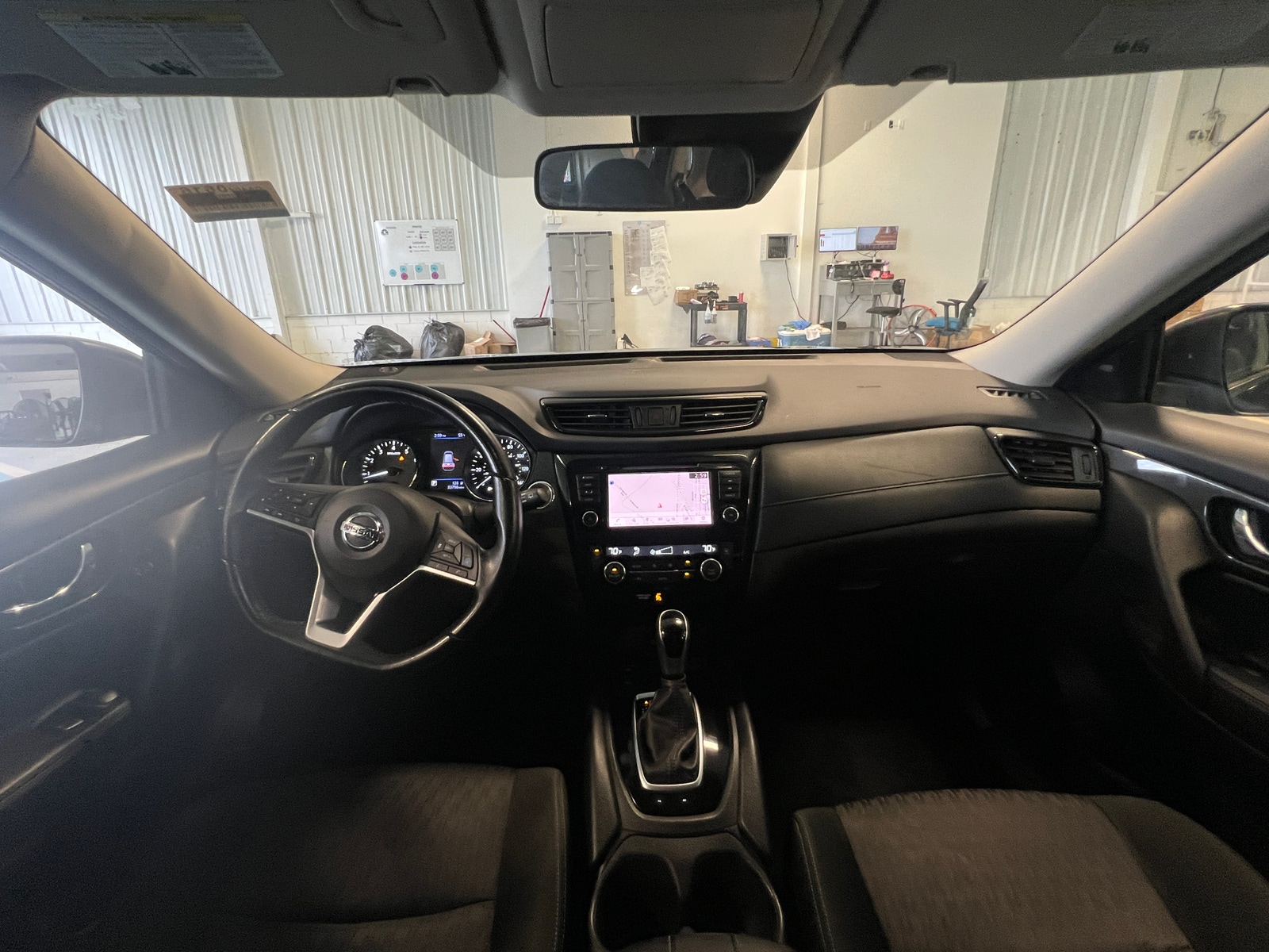 Thumbnail: 2020 Nissan Rogue - 3