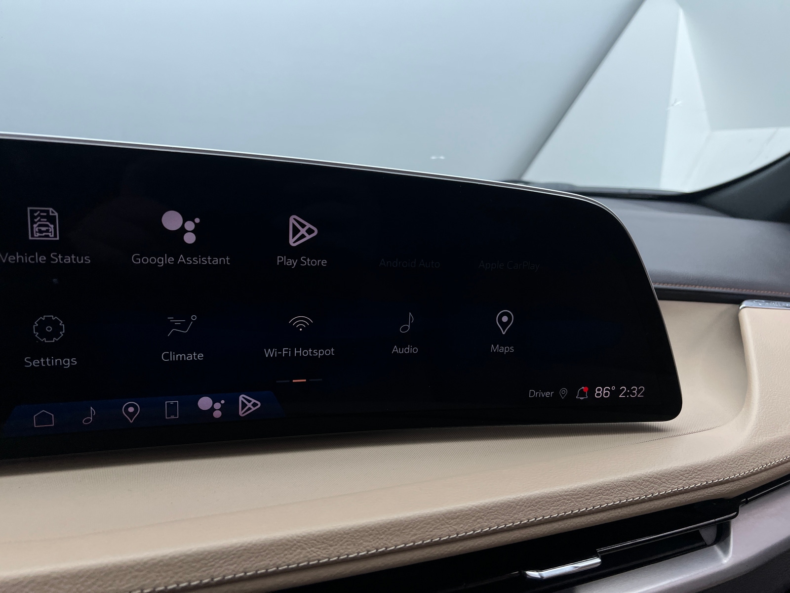 Thumbnail: 2024 Cadillac XT4 - 3