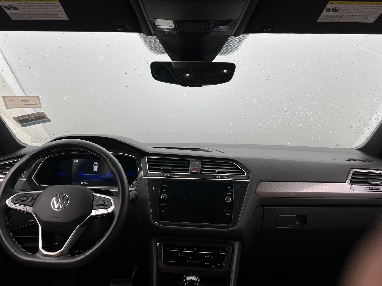 Thumbnail: 2023 Volkswagen Tiguan - 2