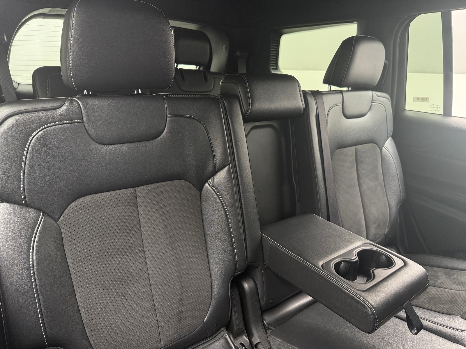 Thumbnail: 2024 Jeep Grand Cherokee L - 6