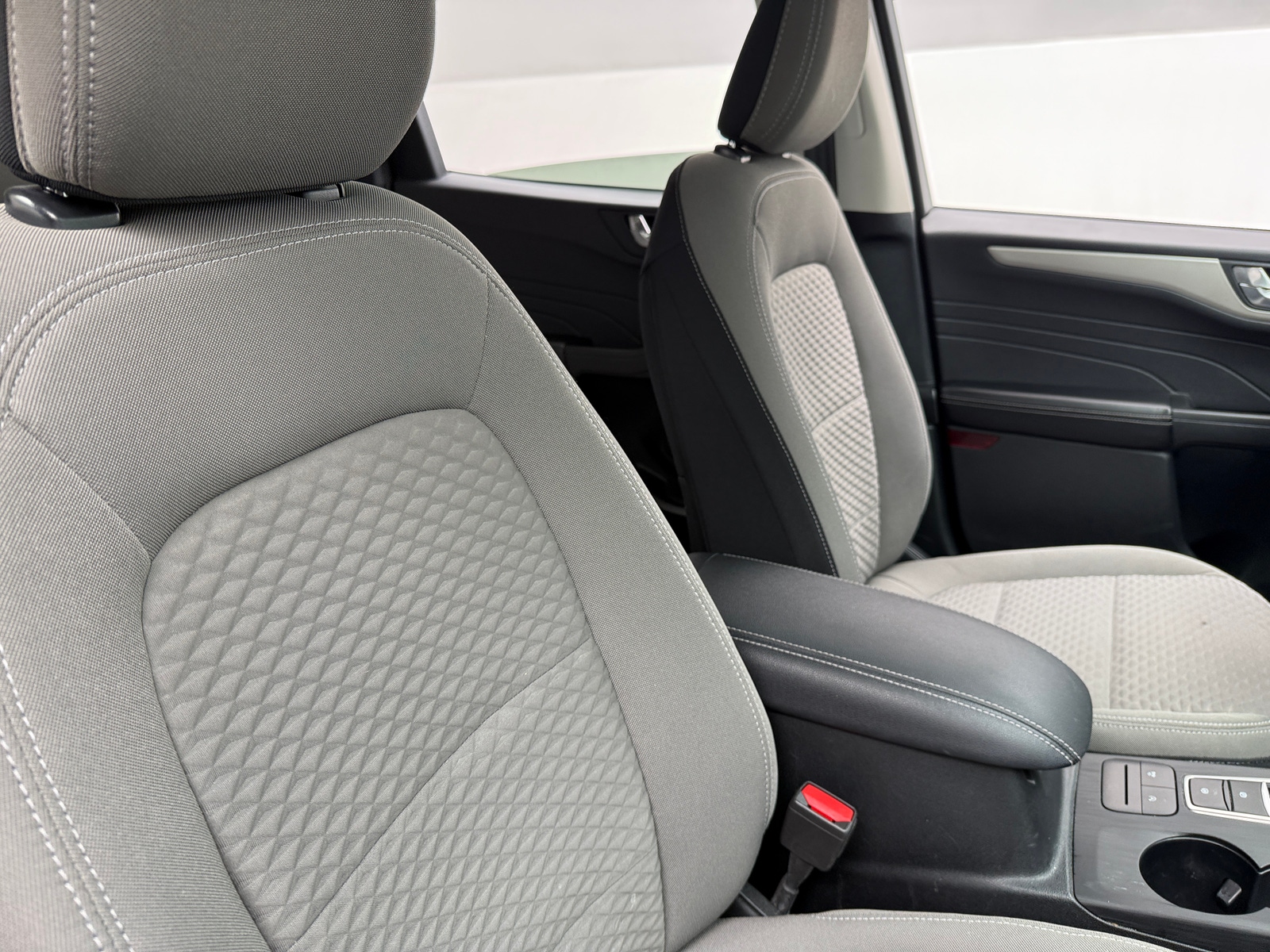 Thumbnail: 2021 Ford Escape - 2