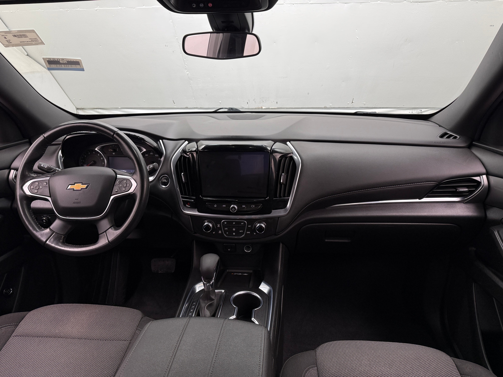 Thumbnail: 2022 Chevrolet Traverse - 3