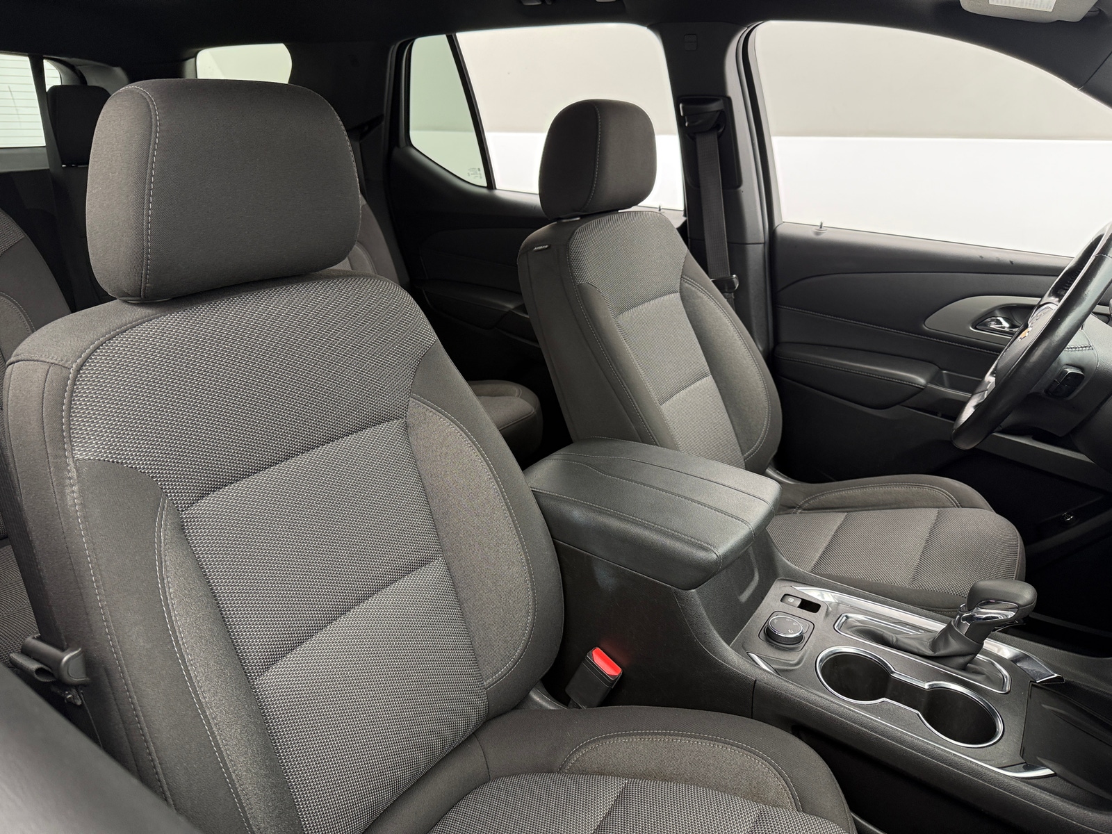 Thumbnail: 2022 Chevrolet Traverse - 2