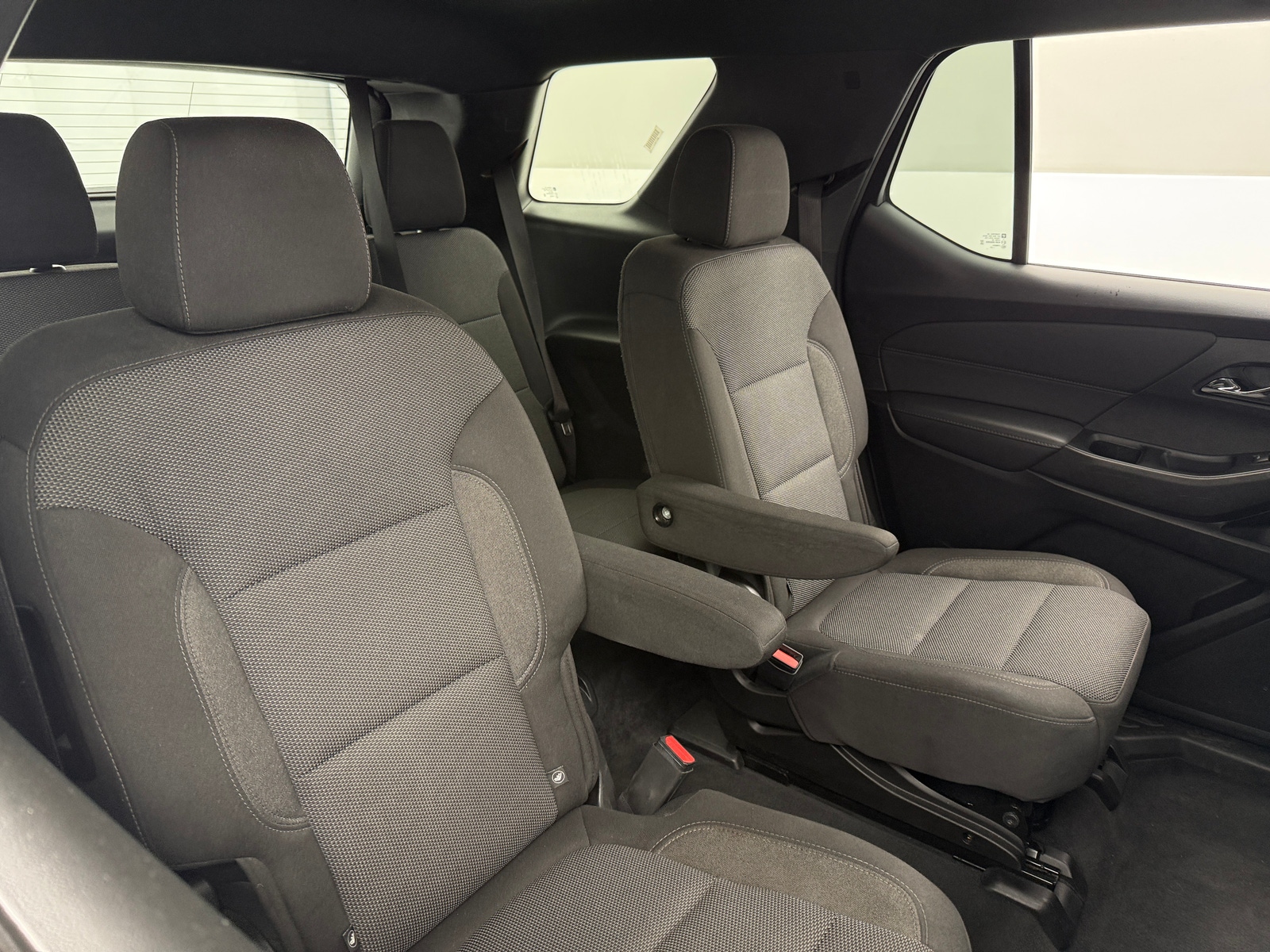 Thumbnail: 2022 Chevrolet Traverse - 6