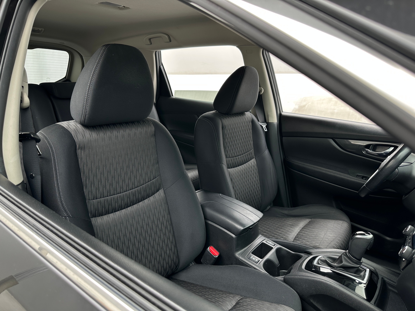 Thumbnail: 2017 Nissan Rogue - 2