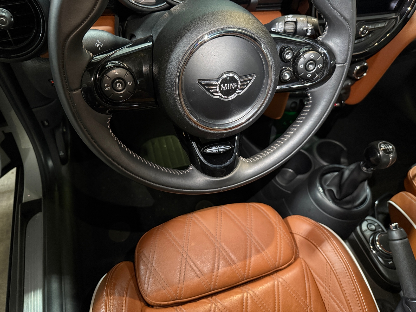 Thumbnail: 2019 MINI Cooper Hardtop - 3