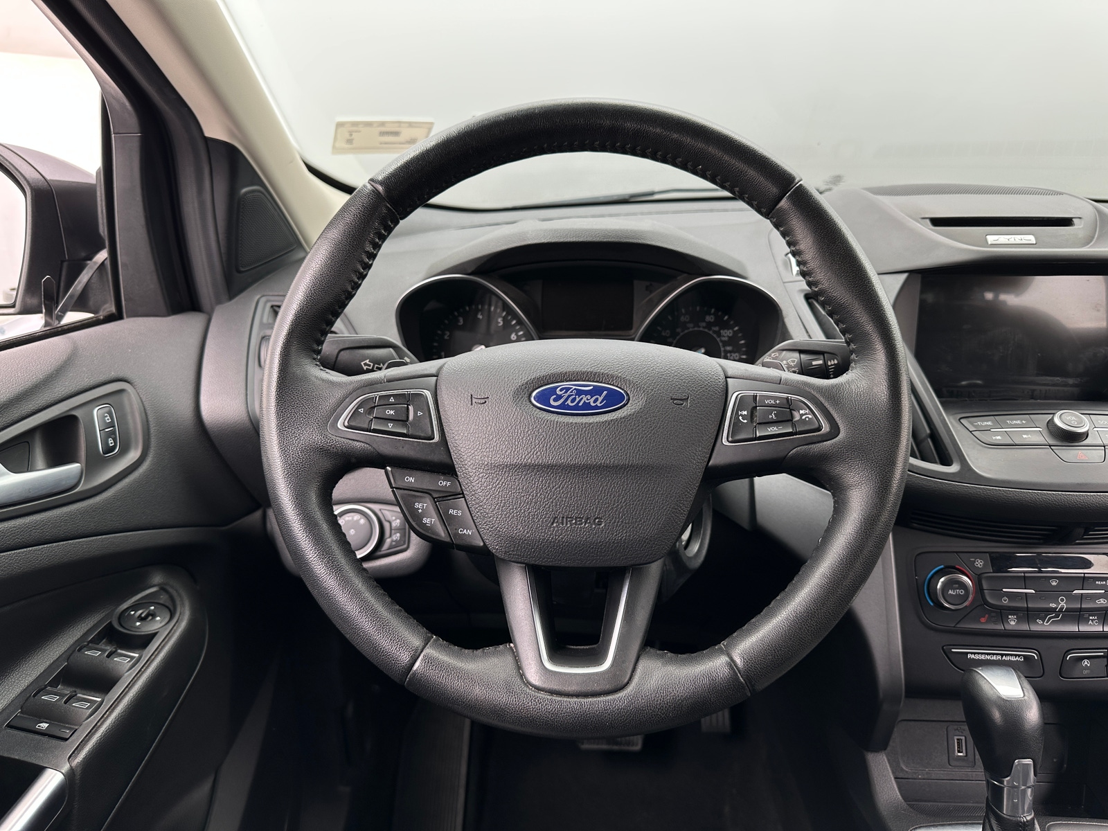 Thumbnail: 2017 Ford Escape - 4