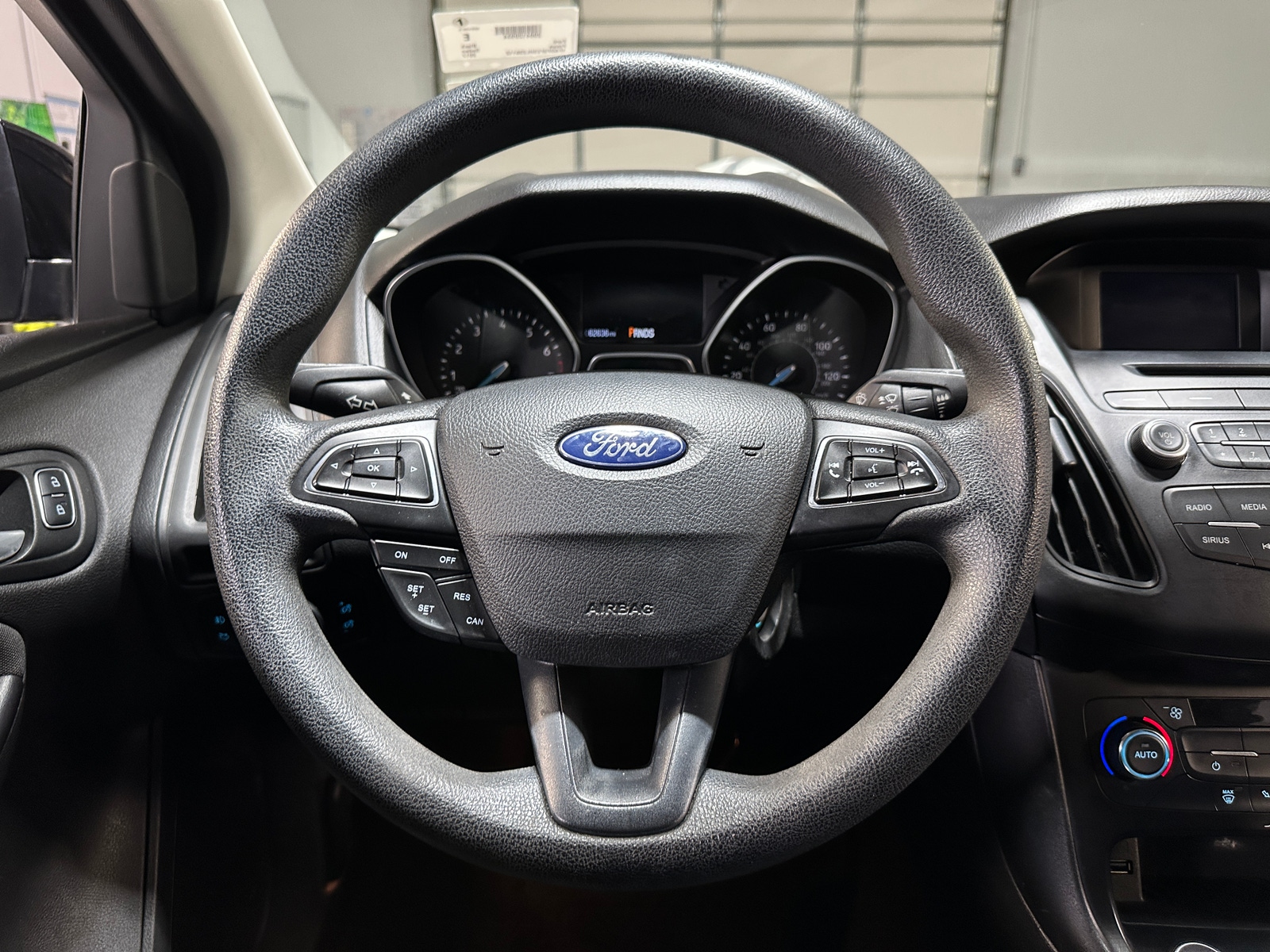 Thumbnail: 2017 Ford Focus - 5