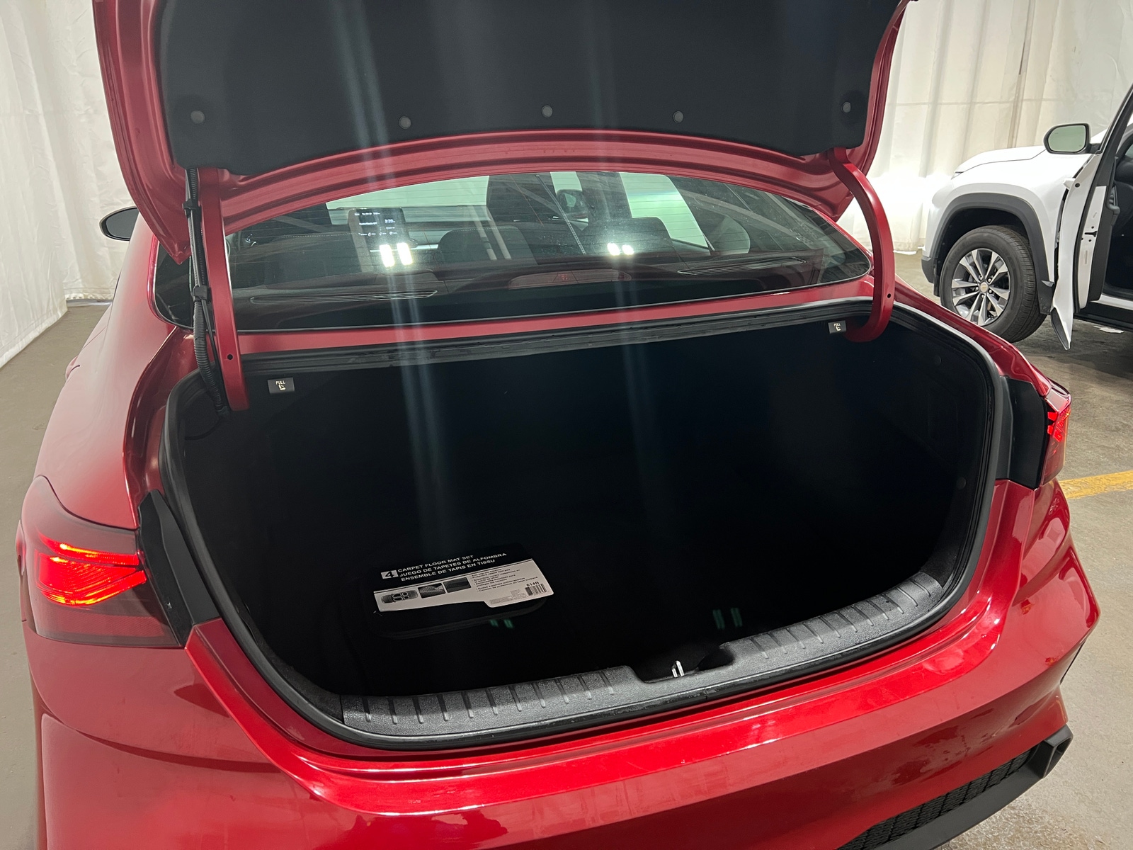 Thumbnail: 2024 Kia Forte - 7