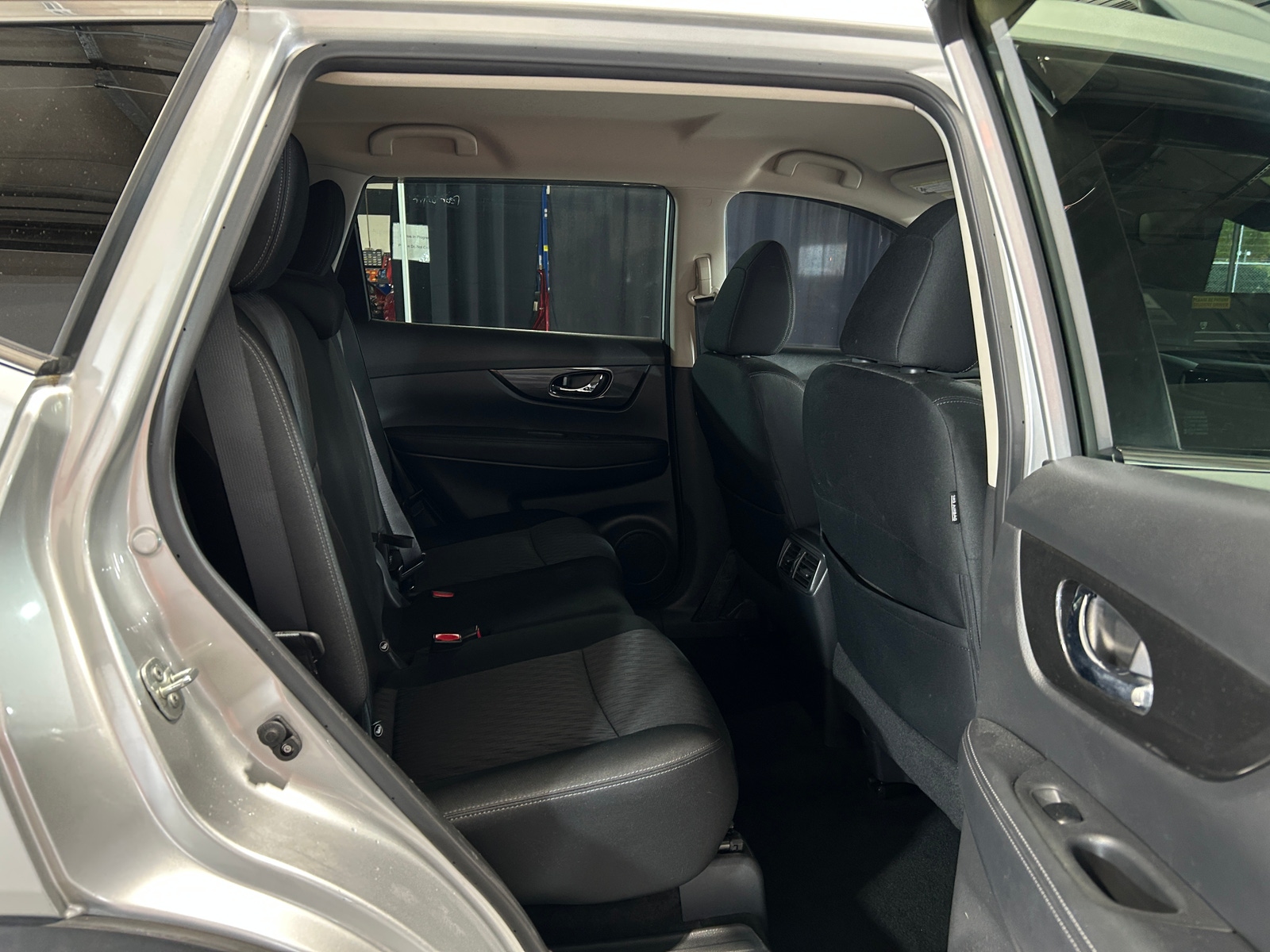 Thumbnail: 2019 Nissan Rogue - 6