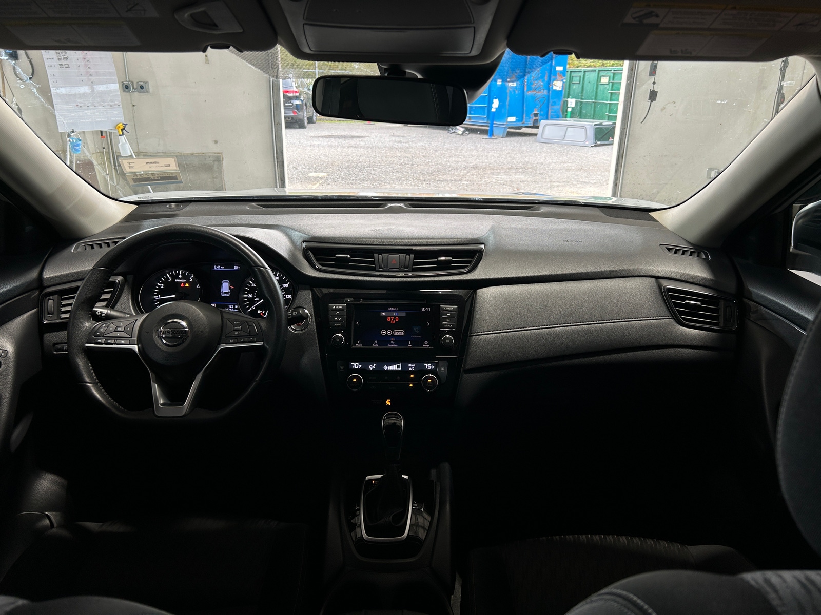 Thumbnail: 2019 Nissan Rogue - 3