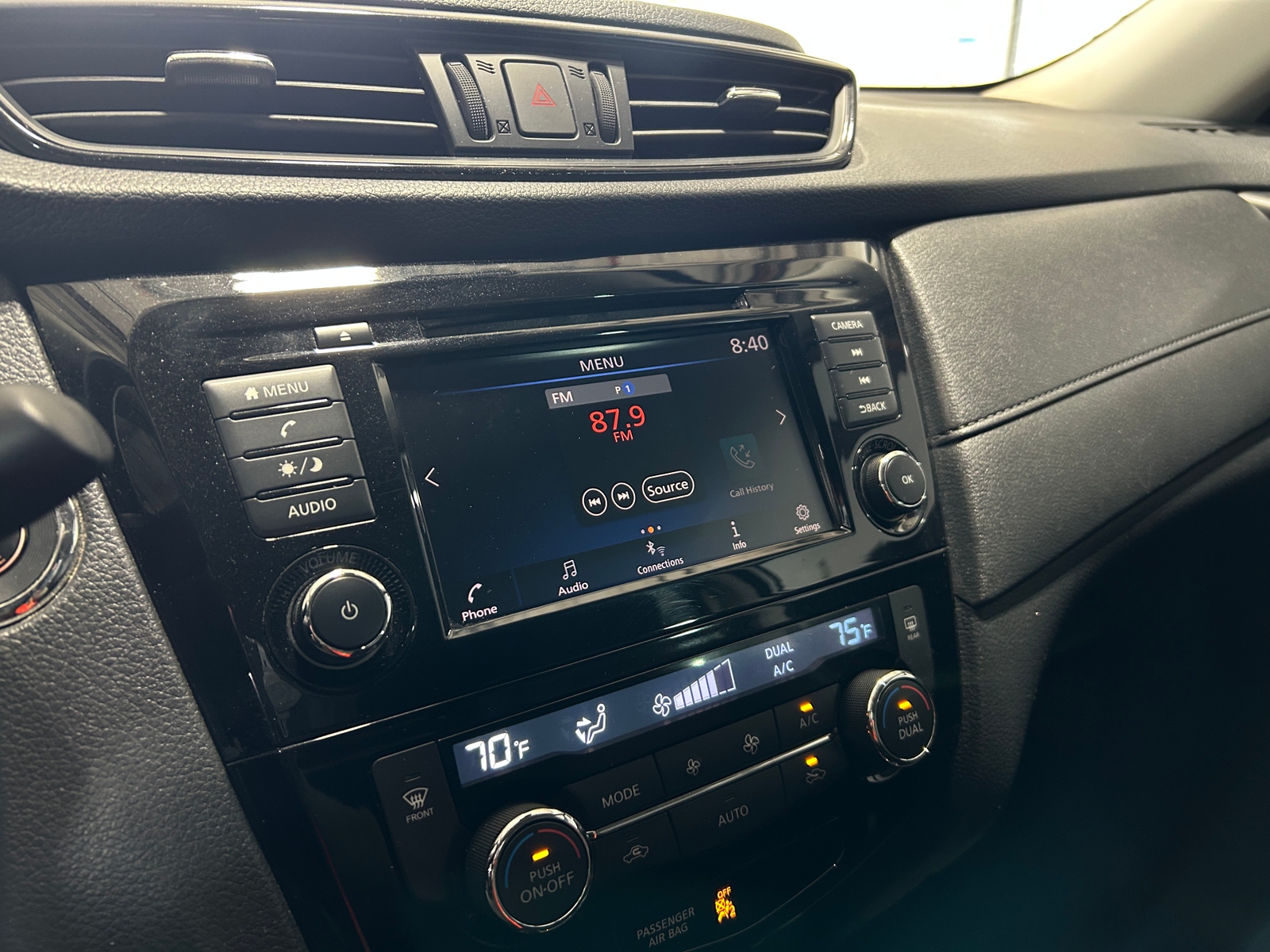 Thumbnail: 2019 Nissan Rogue - 4