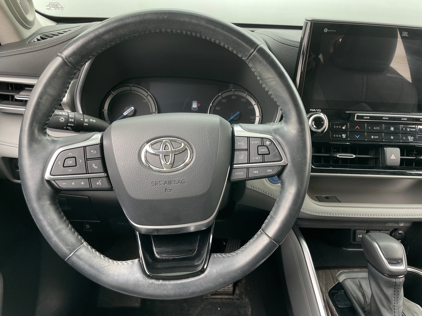 Thumbnail: 2021 Toyota Highlander - 4