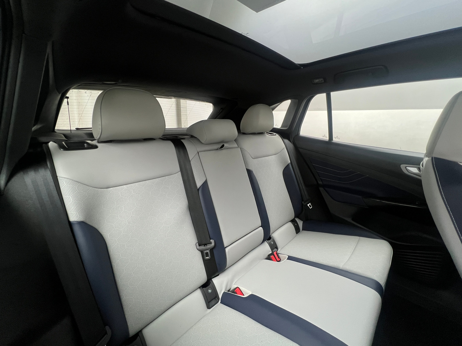 Thumbnail: 2024 Volkswagen ID.4 - 5