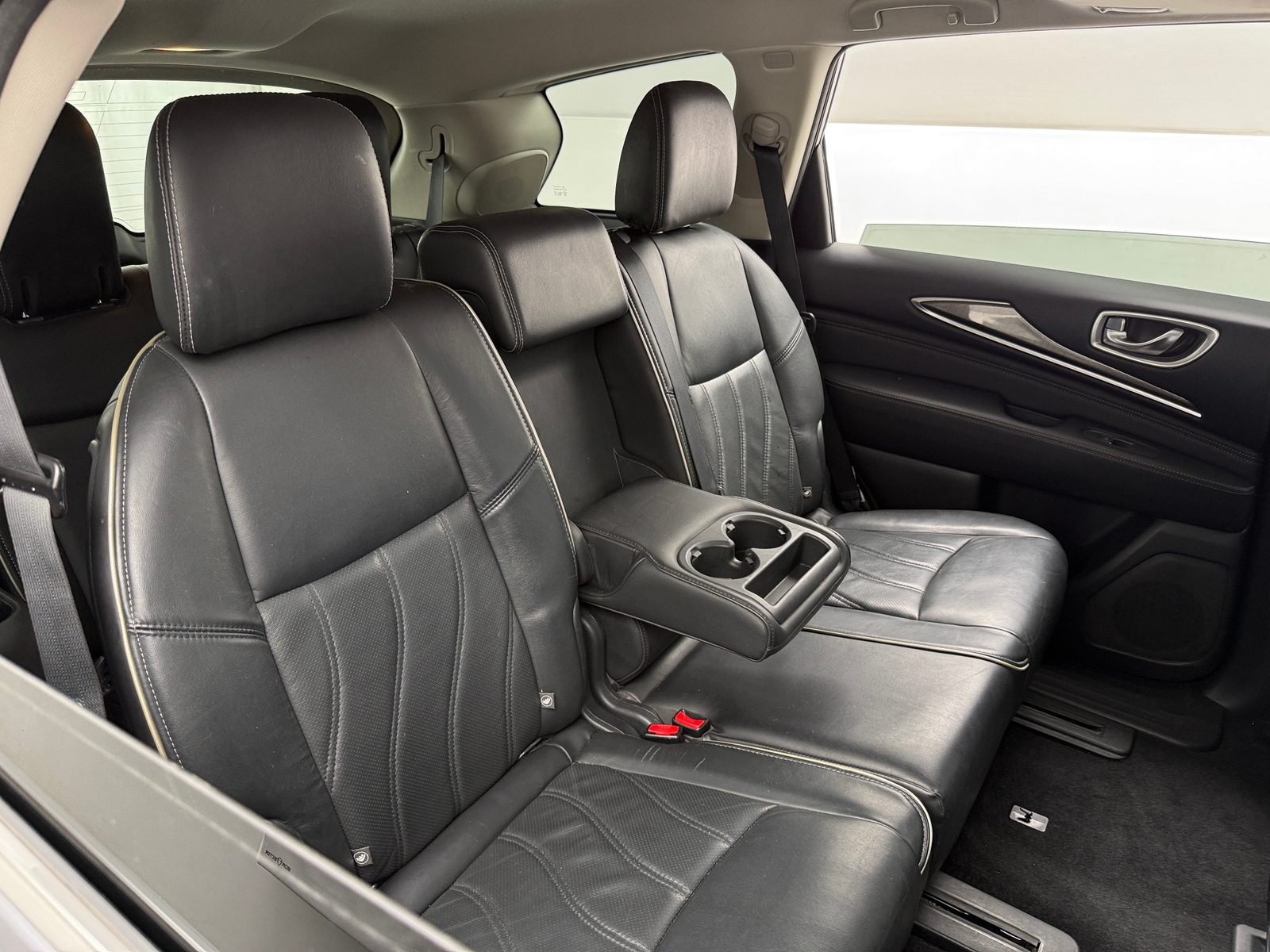 Thumbnail: 2017 INFINITI QX60 - 5