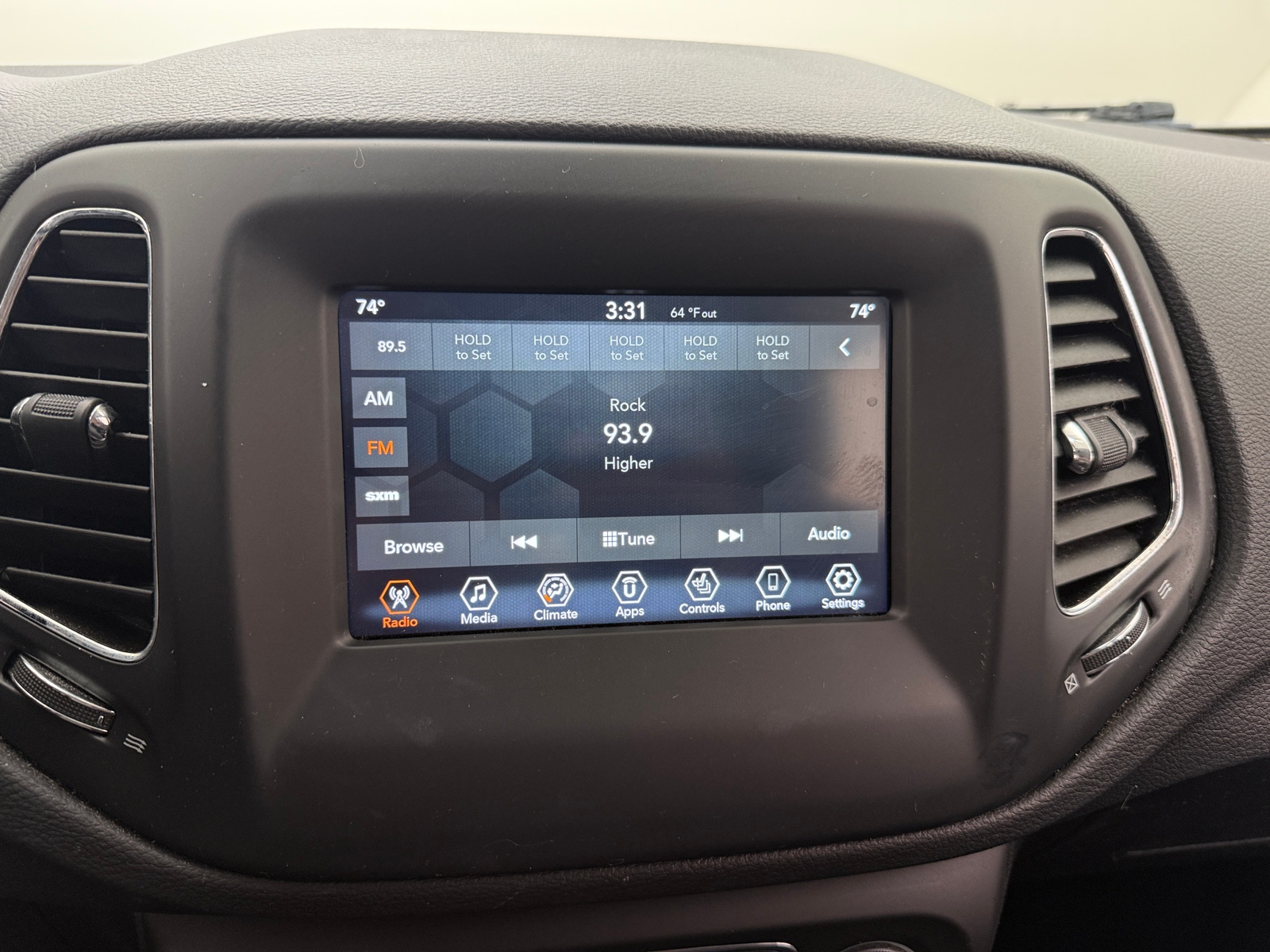 Thumbnail: 2020 Jeep Compass - 4