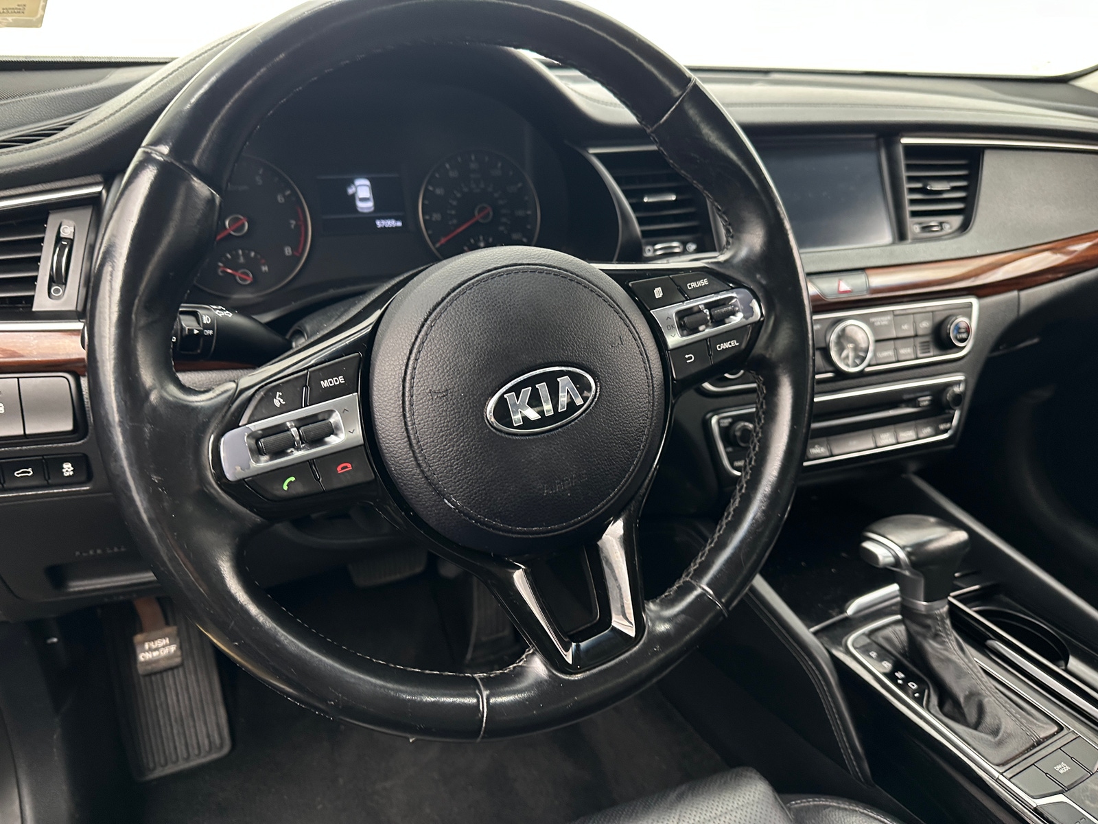 Thumbnail: 2017 Kia Cadenza - 4