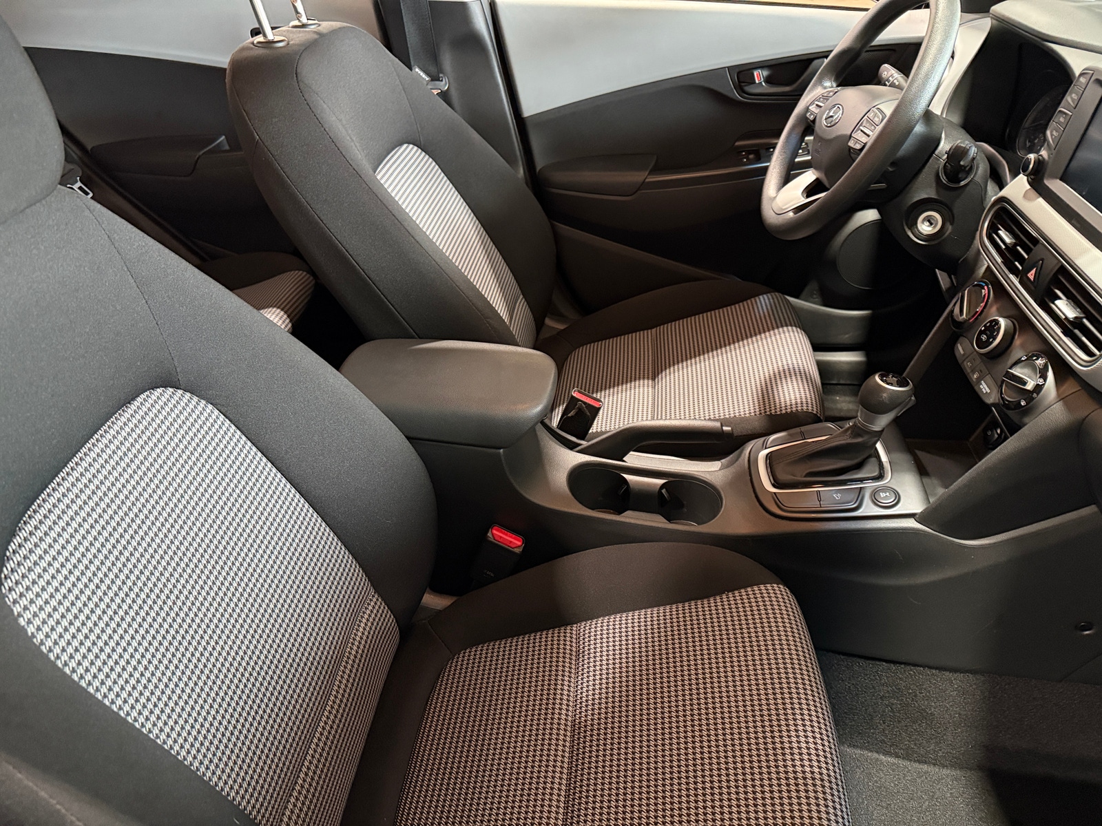 Thumbnail: 2021 Hyundai Kona - 2