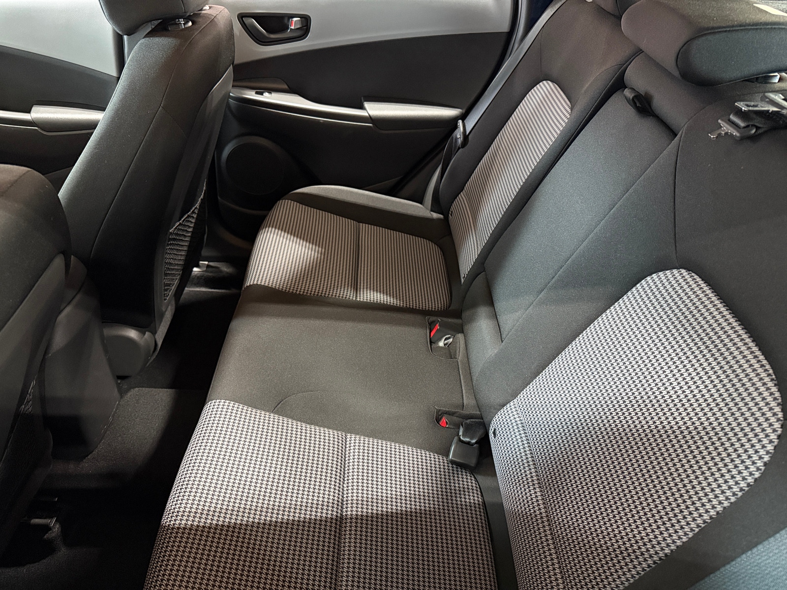 Thumbnail: 2021 Hyundai Kona - 6