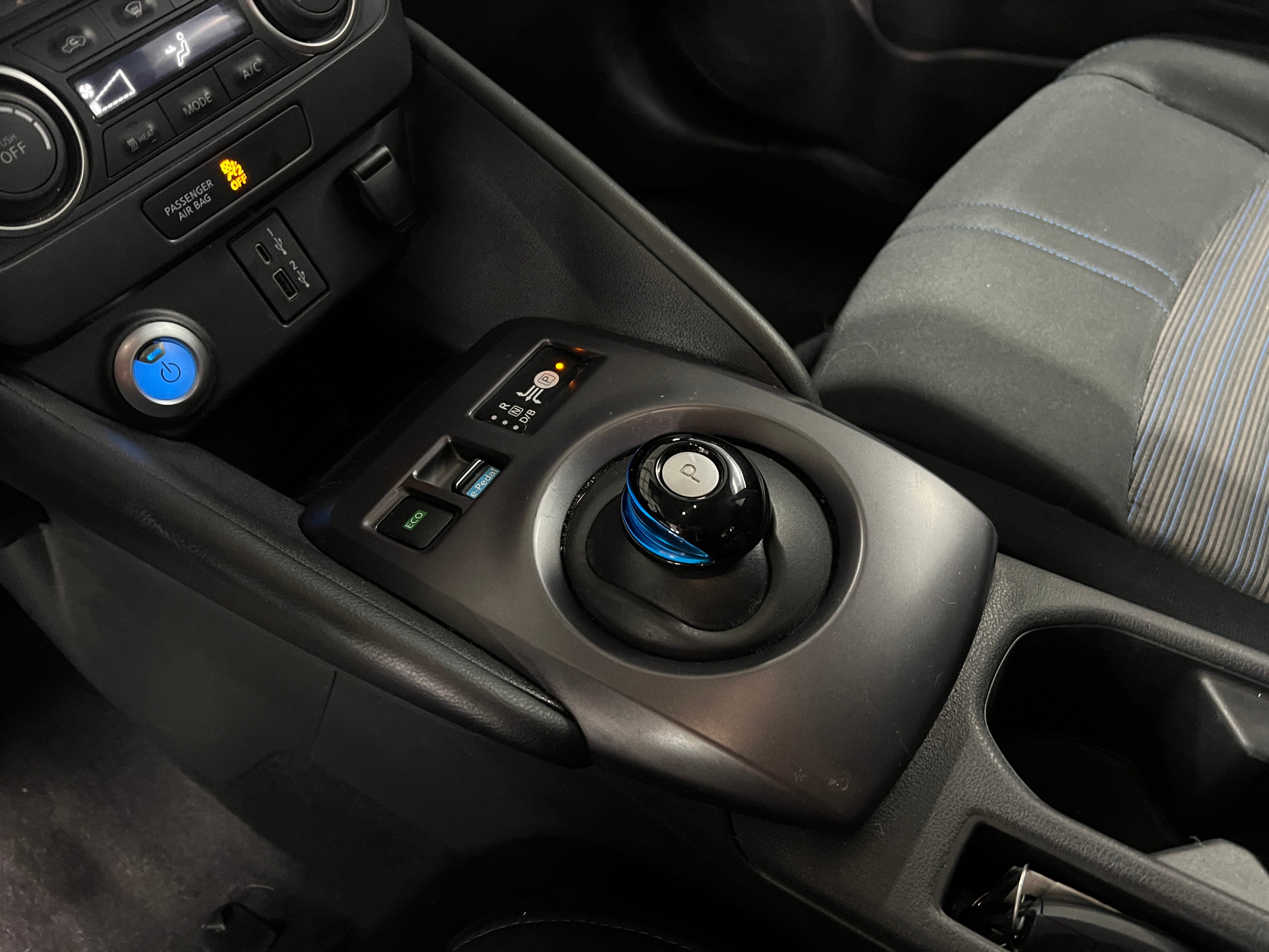 Used 2024 Nissan LEAF S with VIN 1N4AZ1BV9RC555491 for sale in Oak Creek, WI