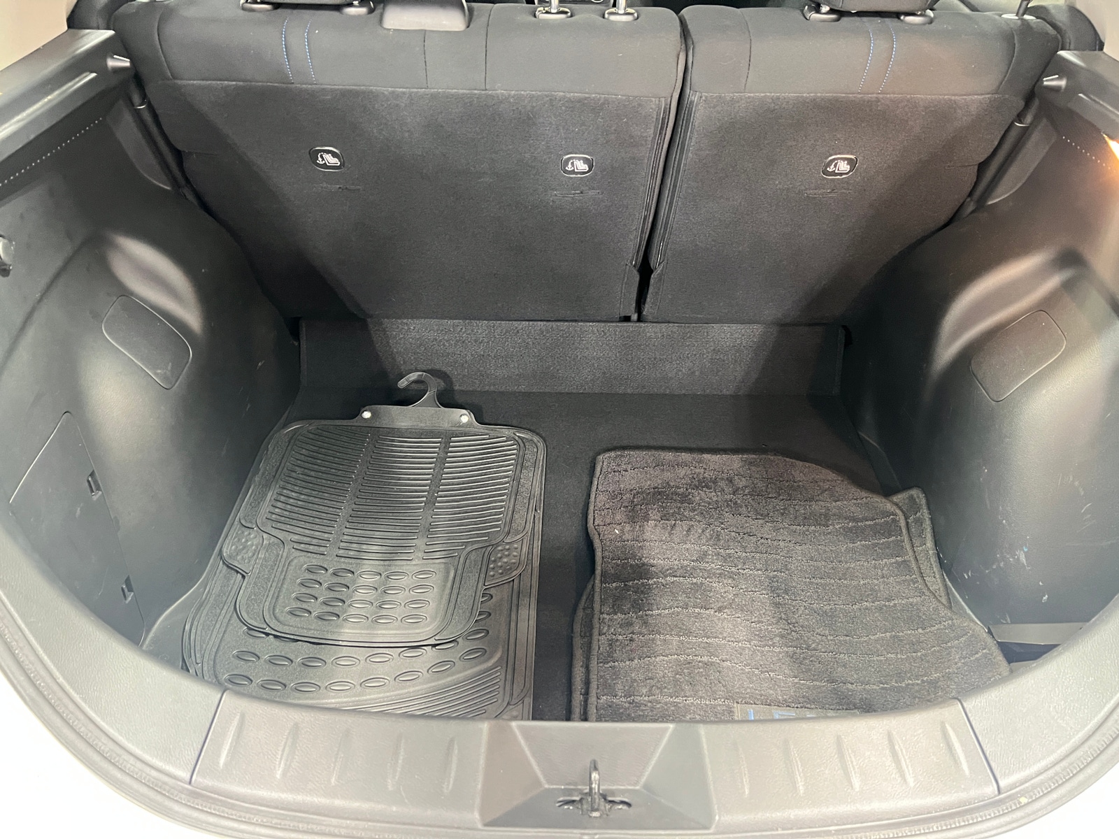 Thumbnail: 2024 Nissan Leaf - 7