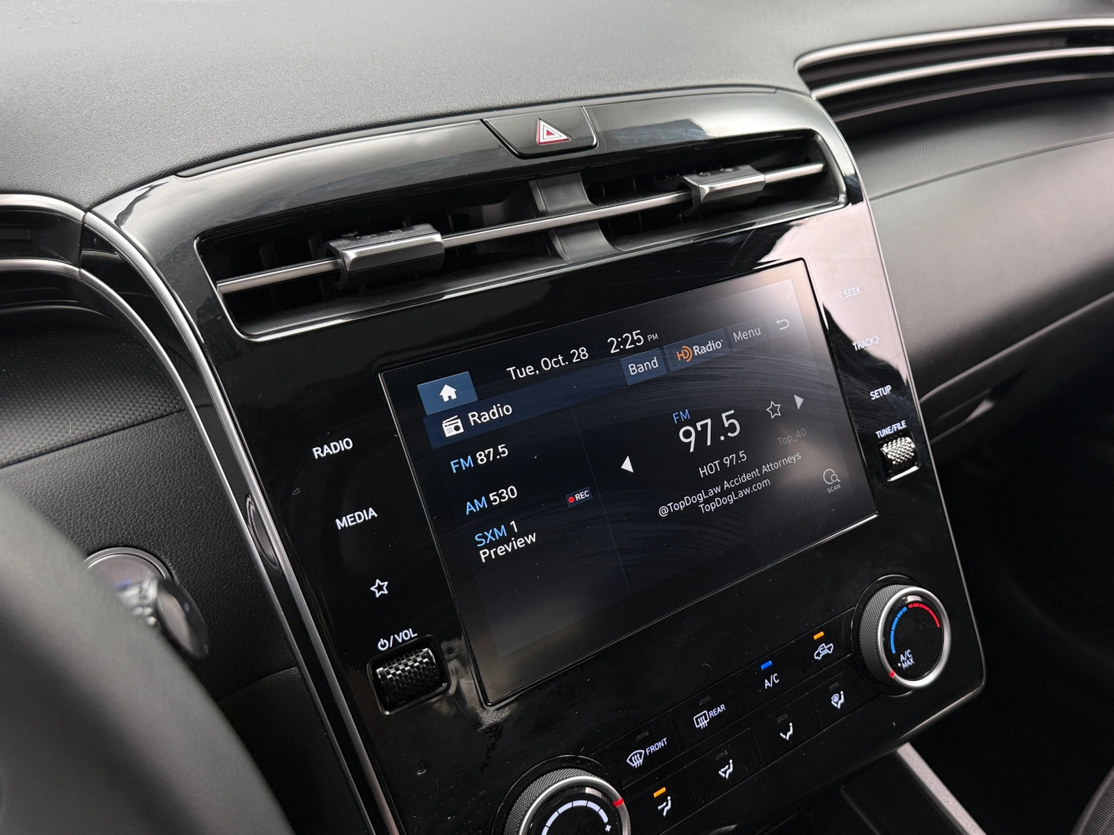 Thumbnail: 2023 Hyundai Santa Cruz - 4