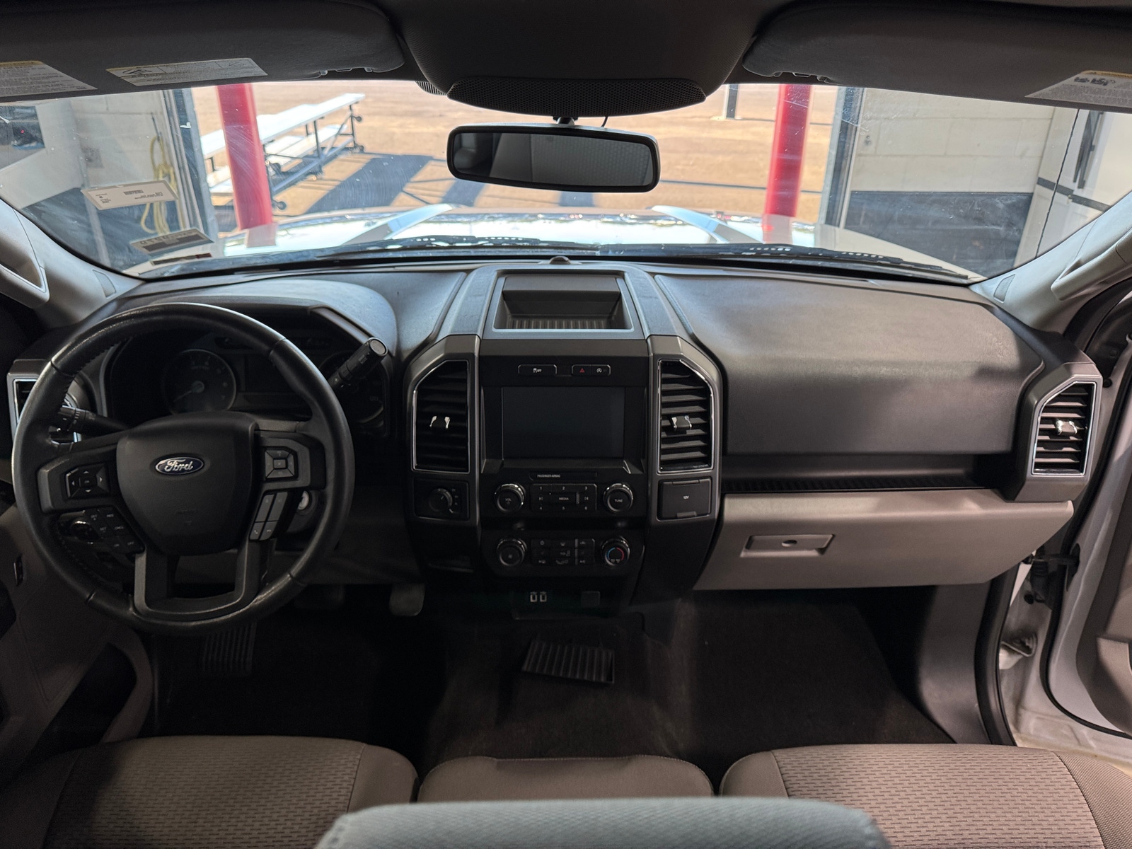 Thumbnail: 2020 Ford Econoline - 3