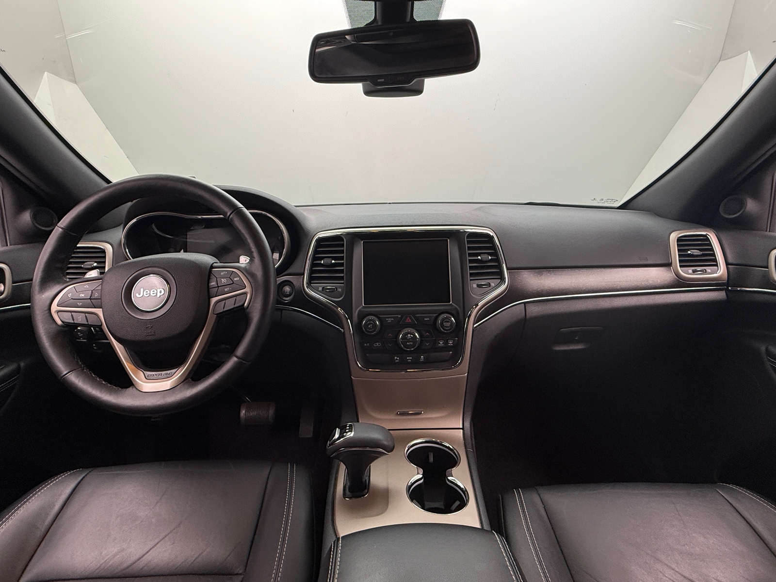 Thumbnail: 2015 Jeep Grand Cherokee - 2